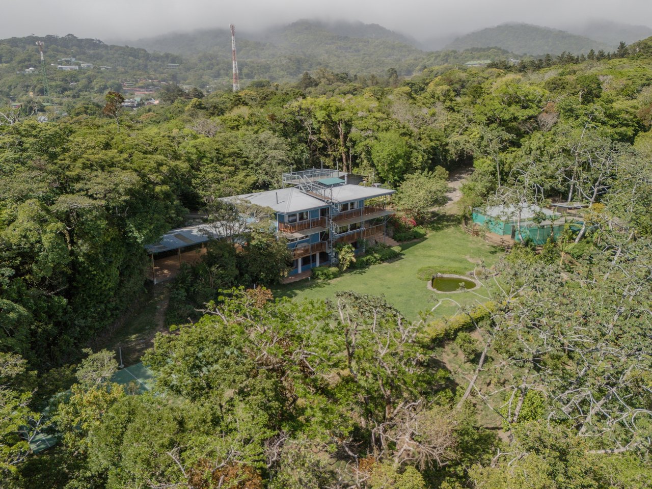 Eco Luxury Estate in Monteverde with Panoramic Gulf Views & Flat Land