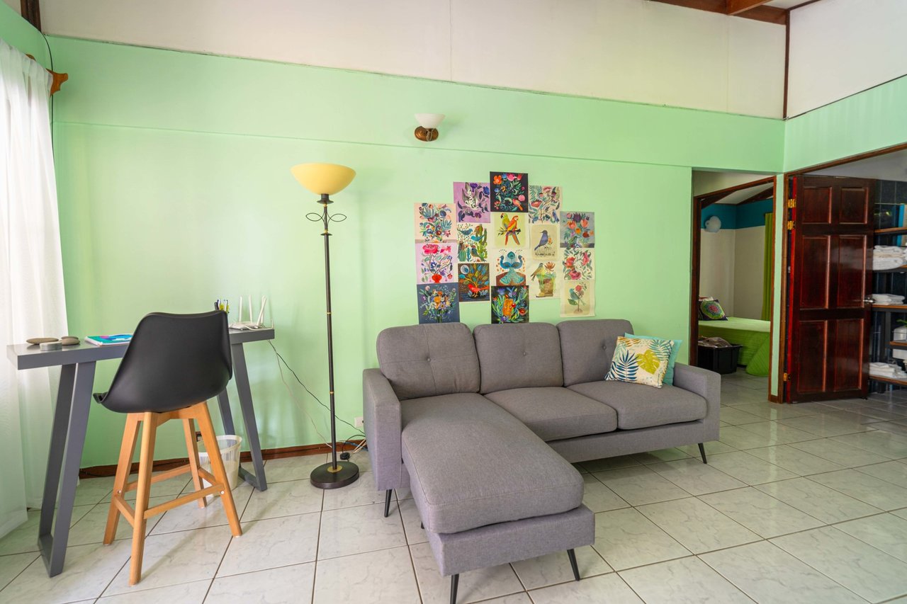 Gated Coastal Beach House, Manuel Antonio, Puntarenas