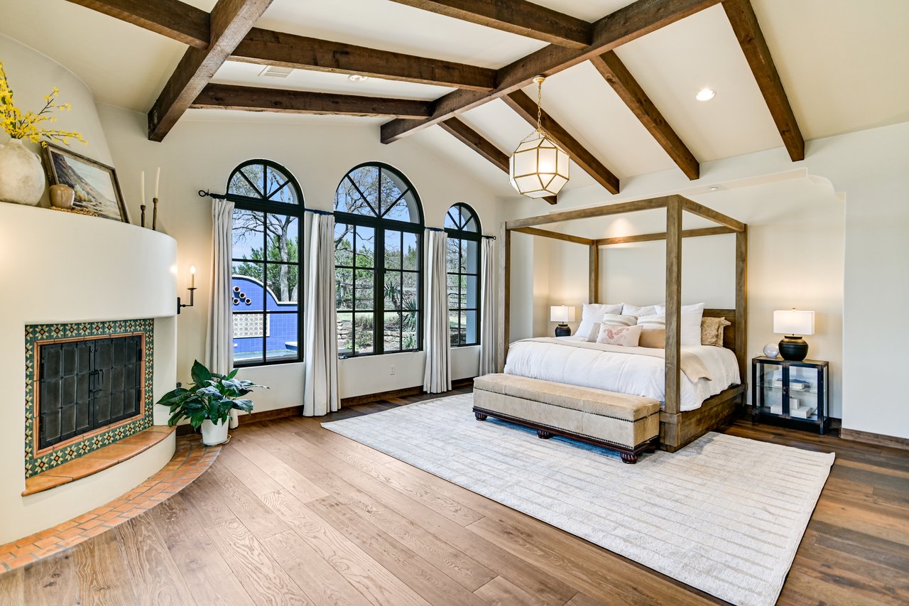 Spanish Oaks Hacienda