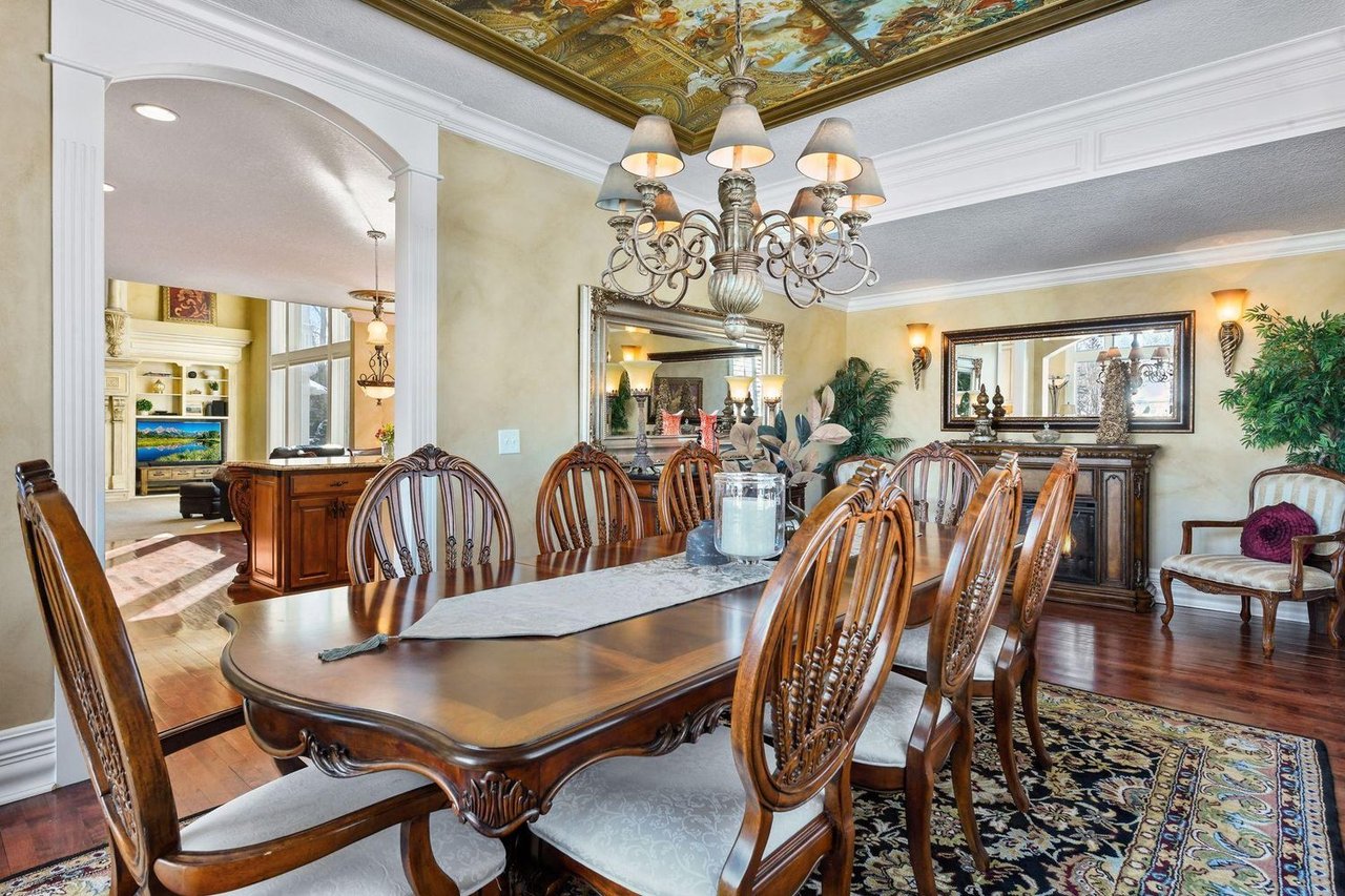 16161 Gladys Ln