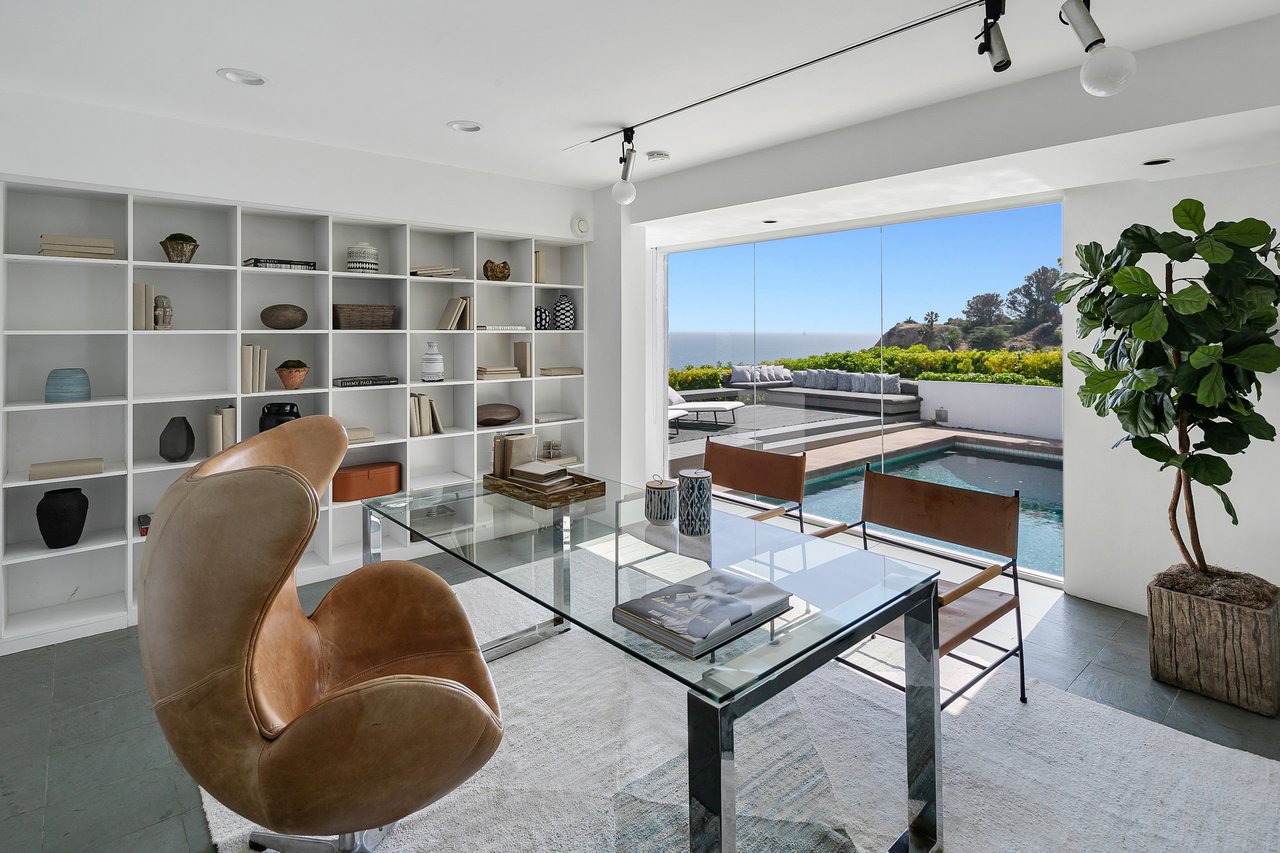 255 Trino Way, Pacific Palisades