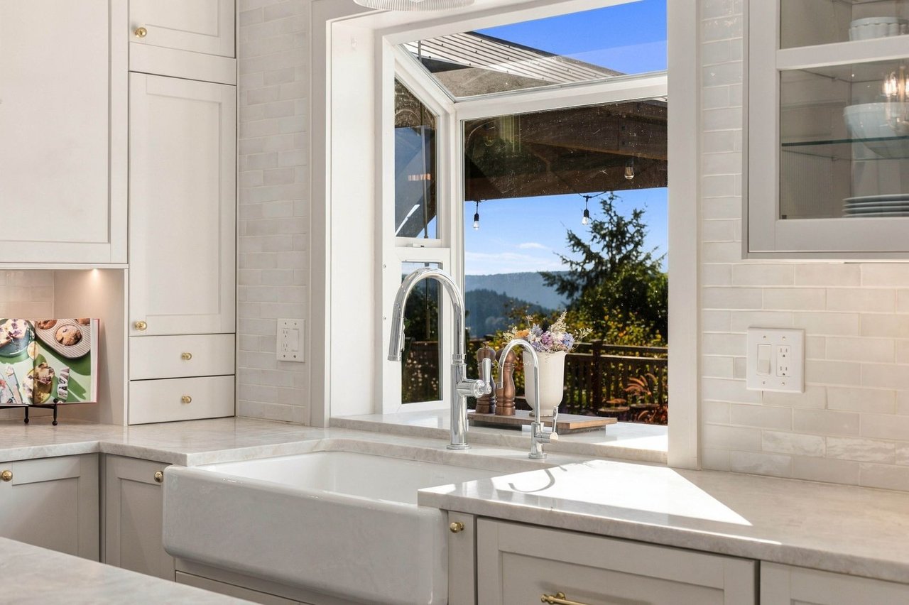 Sky Island Lifestyle Sweeping Valley Views