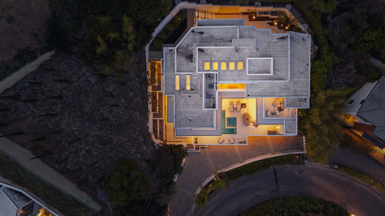 9311 Readcrest Dr, Beverly Hills