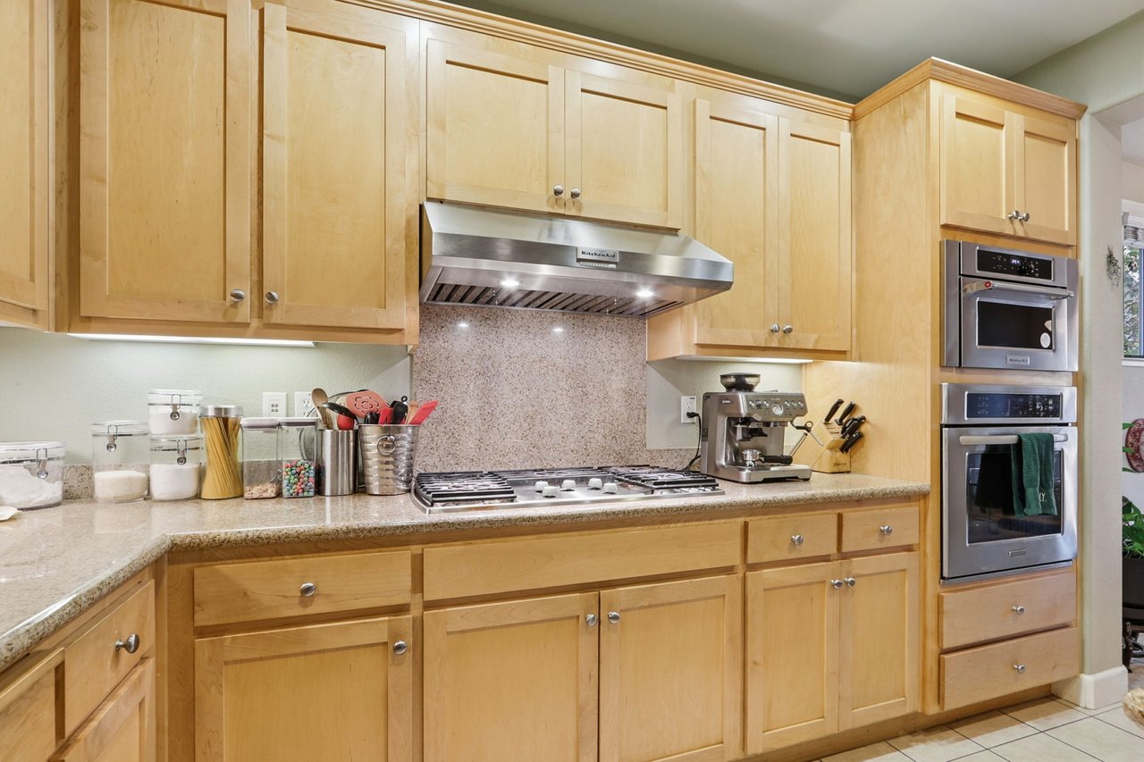 409 Spruce Ln, Palo Alto