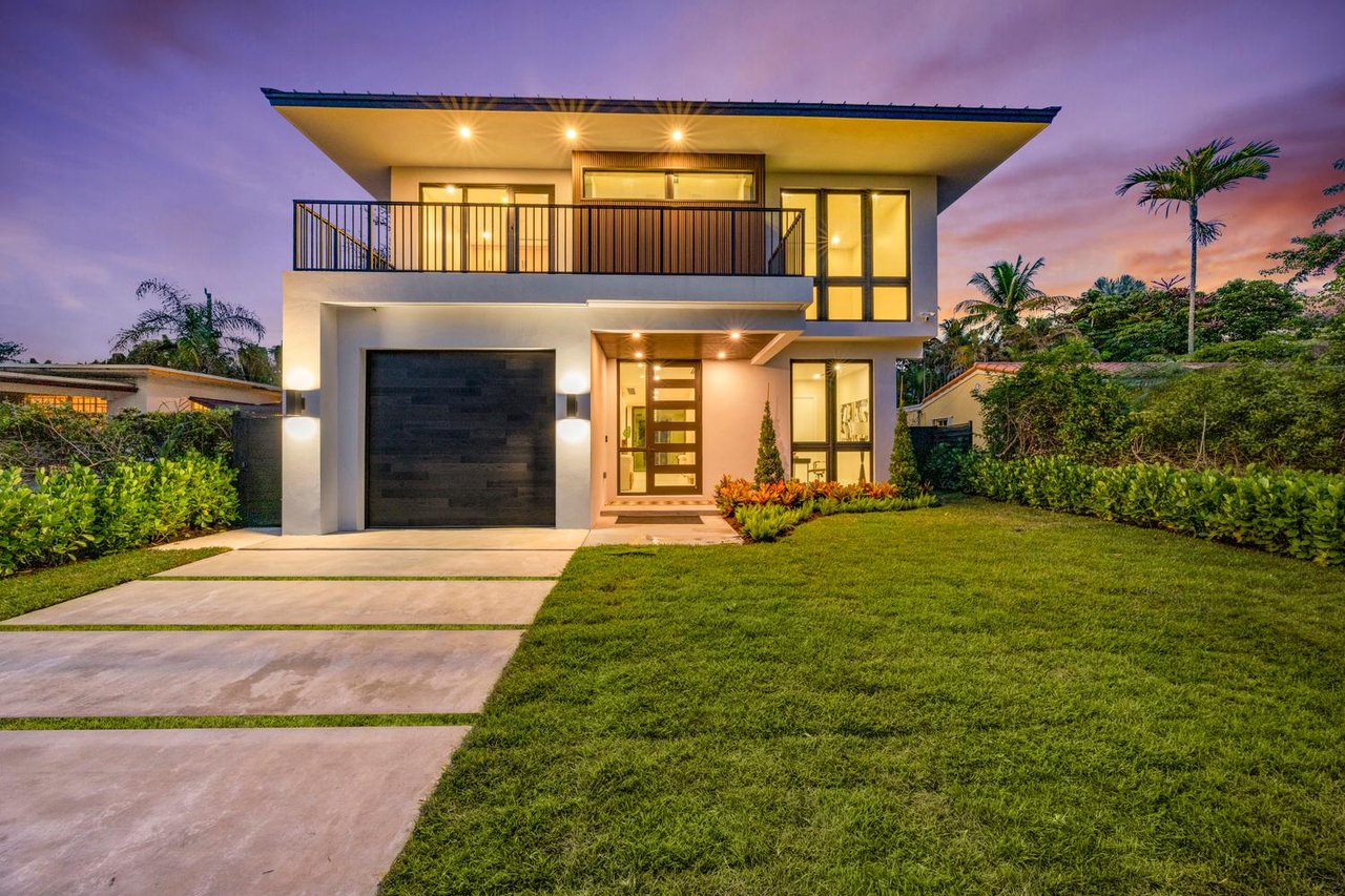 Sophisticated New Construction in the Heart of Miami