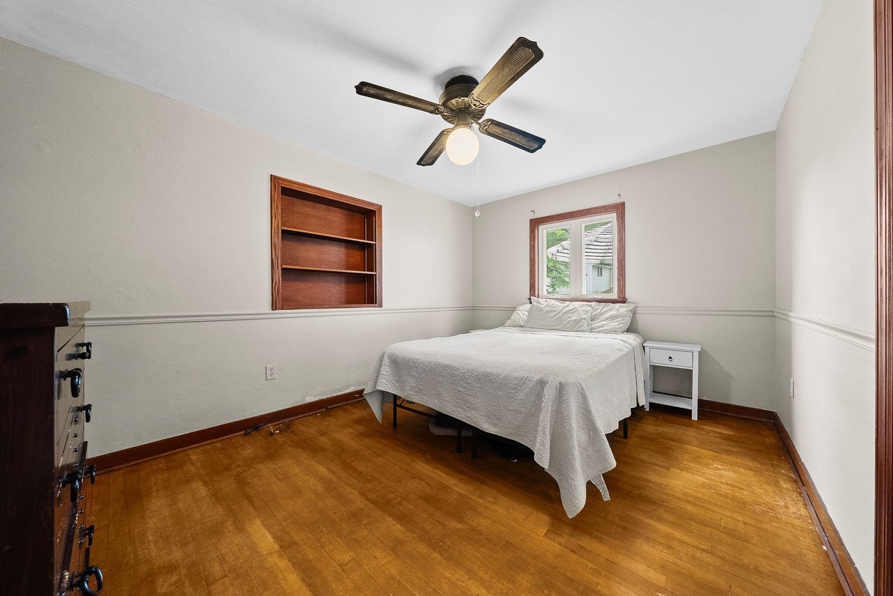 615 Lincoln Ave, Carnegie PA 15106