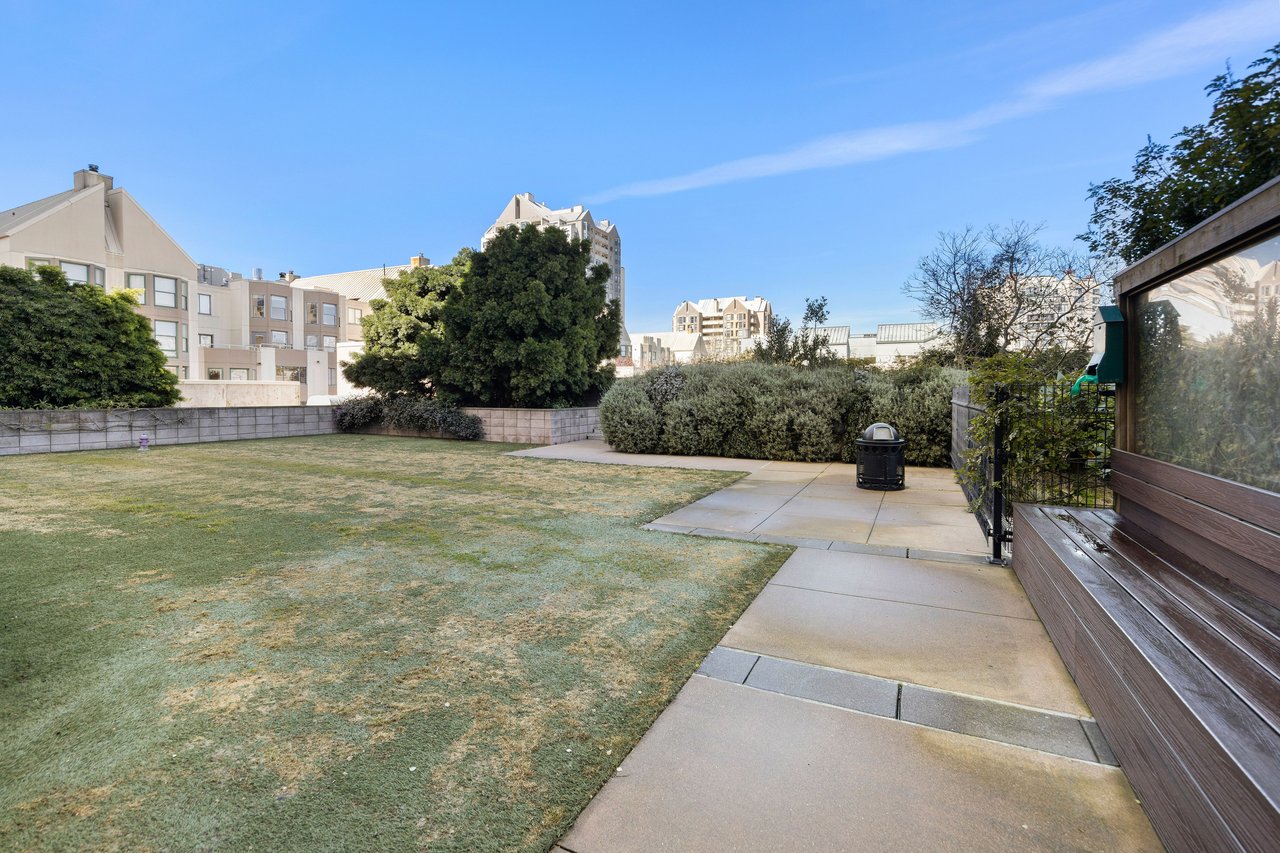 Corner Residence at Fillmore Heritage