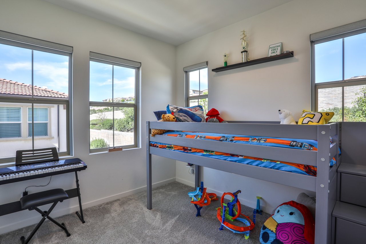 608 White Oaks, Lake Forest