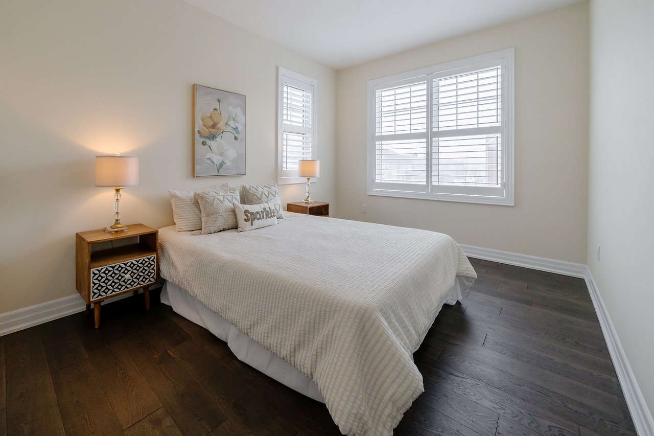 3209 Daisy Way, Oakville, ON L6M 1L4