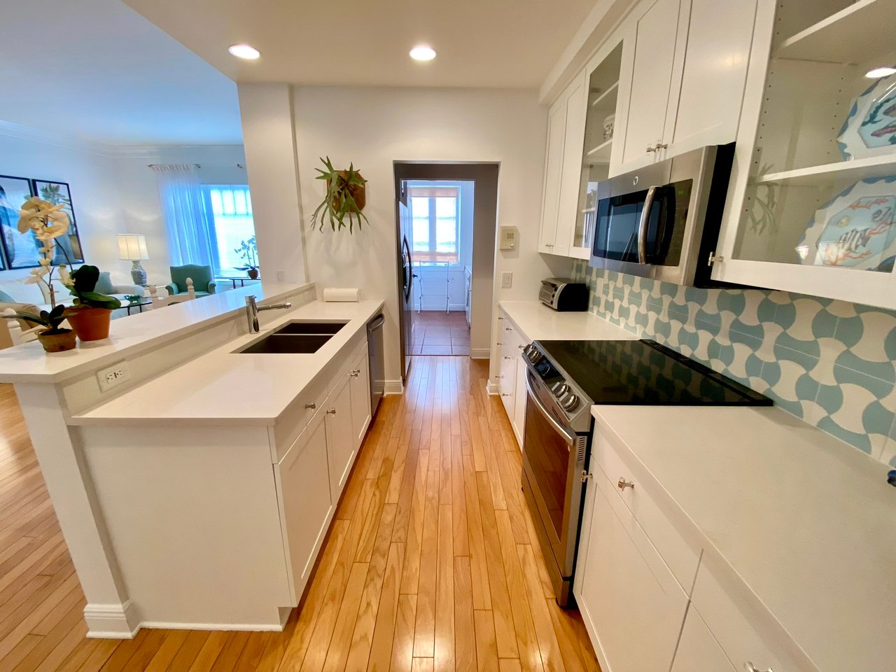 11754 S E Florida Ave