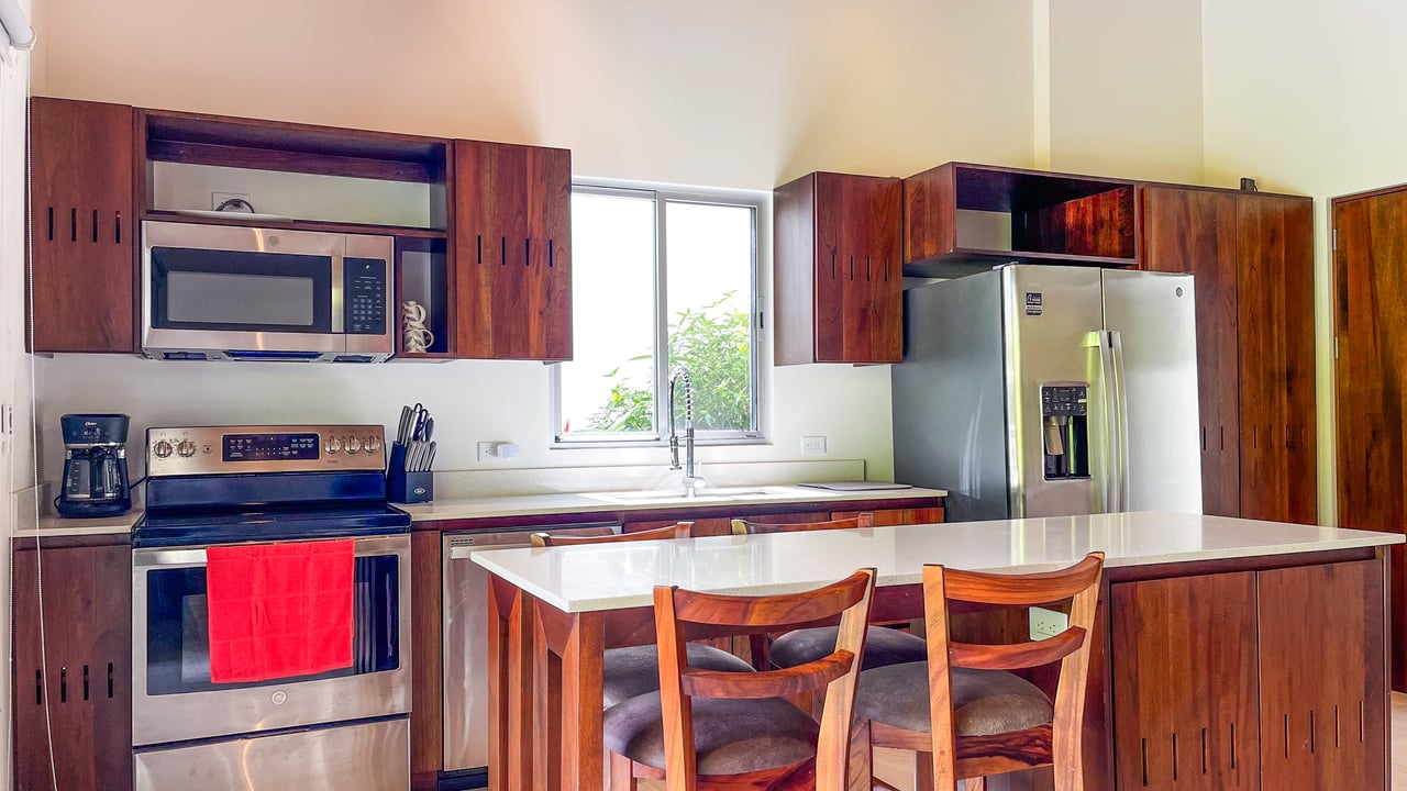 Gorgeous 2 Bedroom Villa with Mountain View