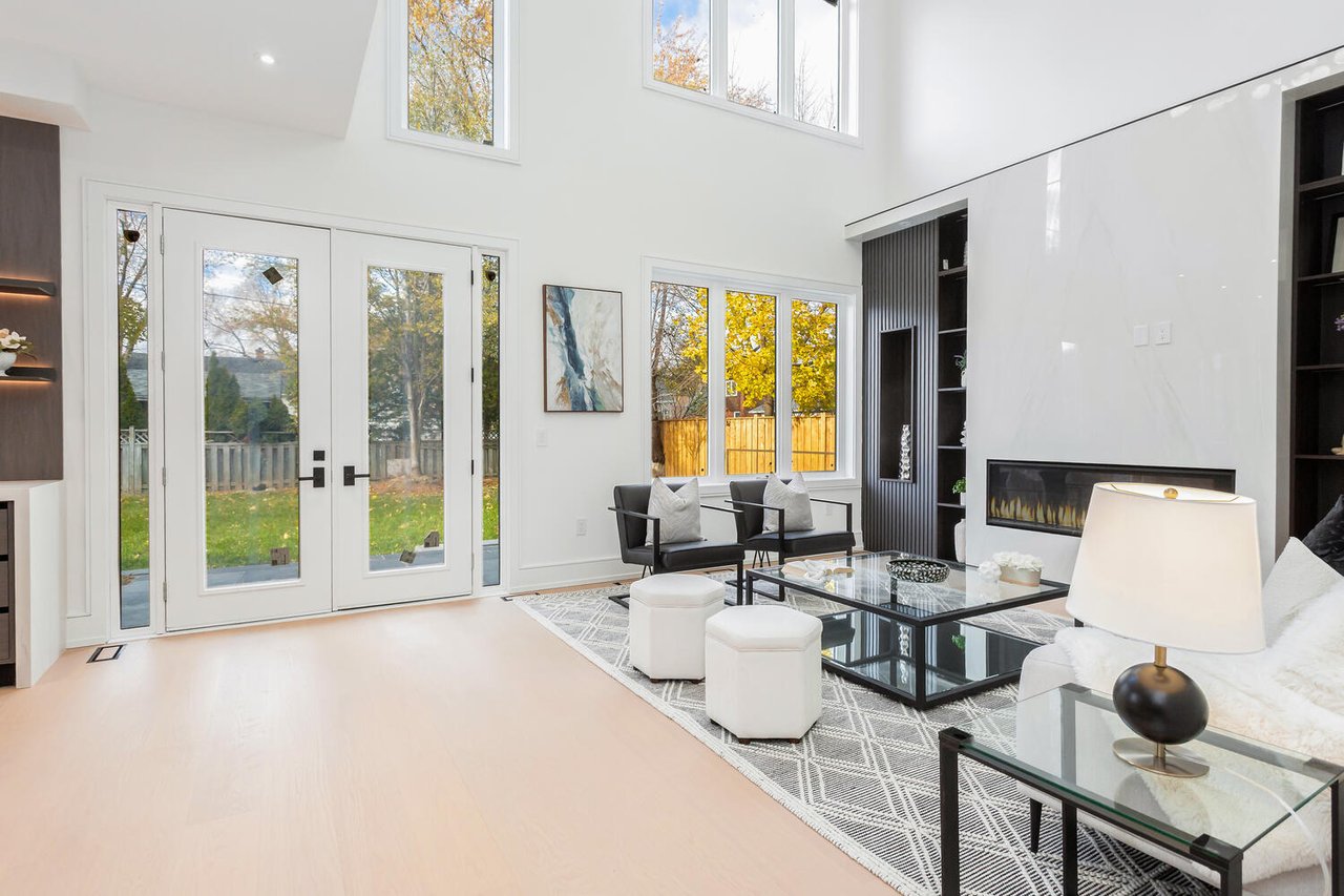 365 Jumna Ave, Mineola East