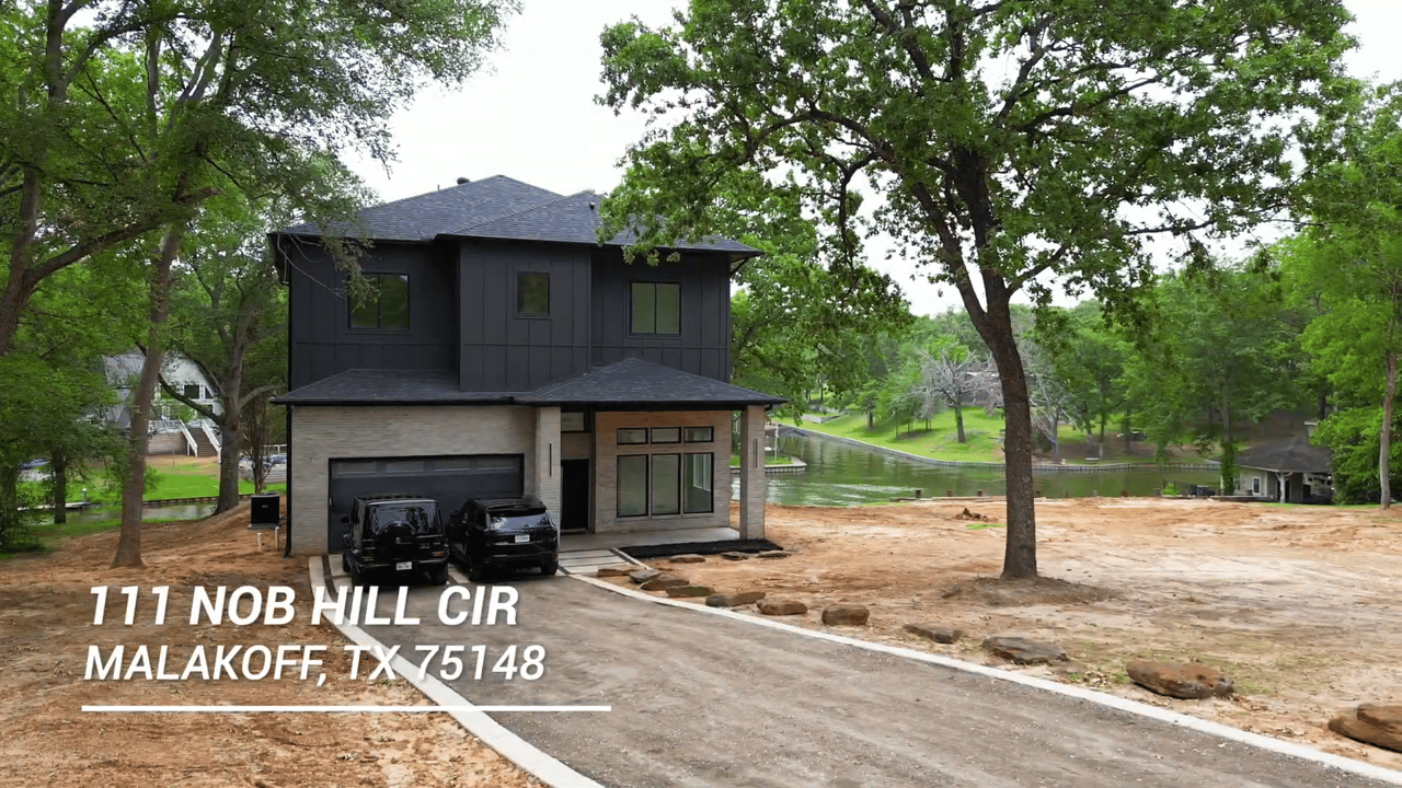 Modern Luxury Lakefront Living | 111 Nob Hill Circle, Malakoff, TX | Cedar Creek Lake