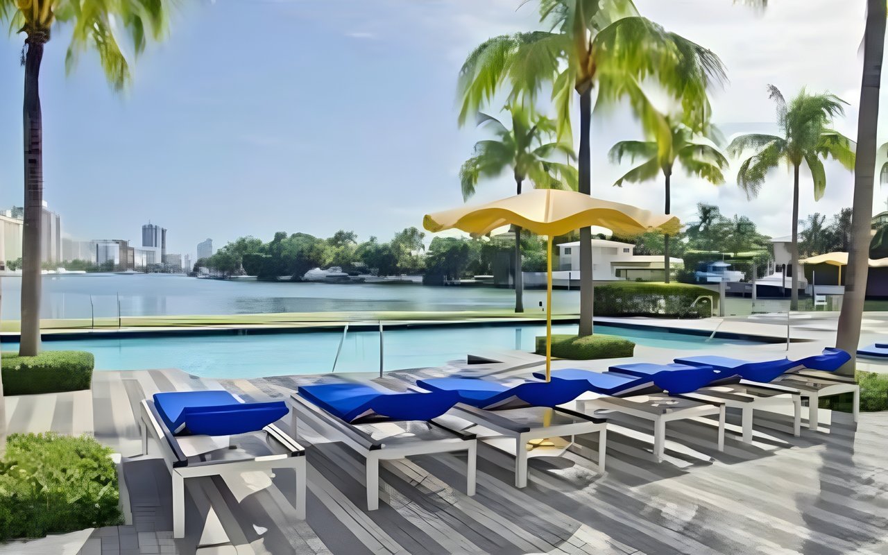 Luxurious Waterfront Mansion at 211 Ari Wy #211