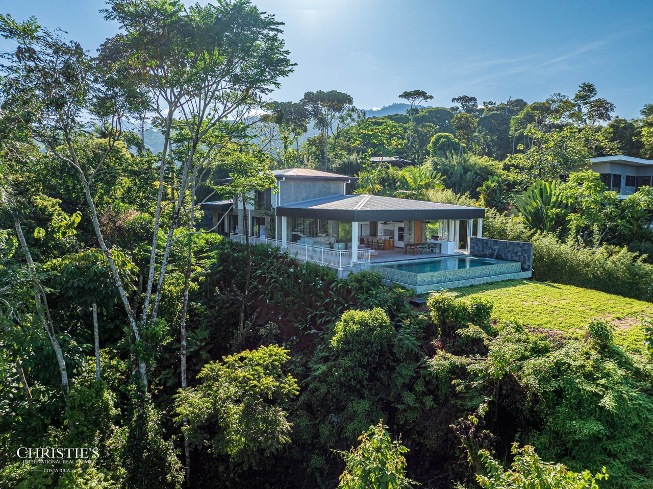 Brand New Contemporary Tropical Villa Overlooking the Iconic Whale’s Tail 