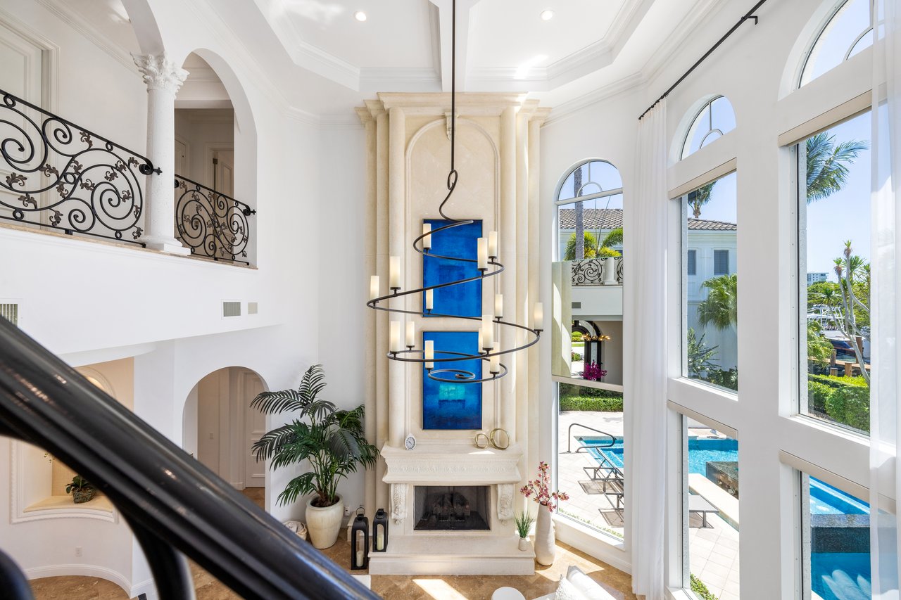 Palm Beach Gardens Waterfront Compound | 200' Deepwater Dockage | Harbour Isles