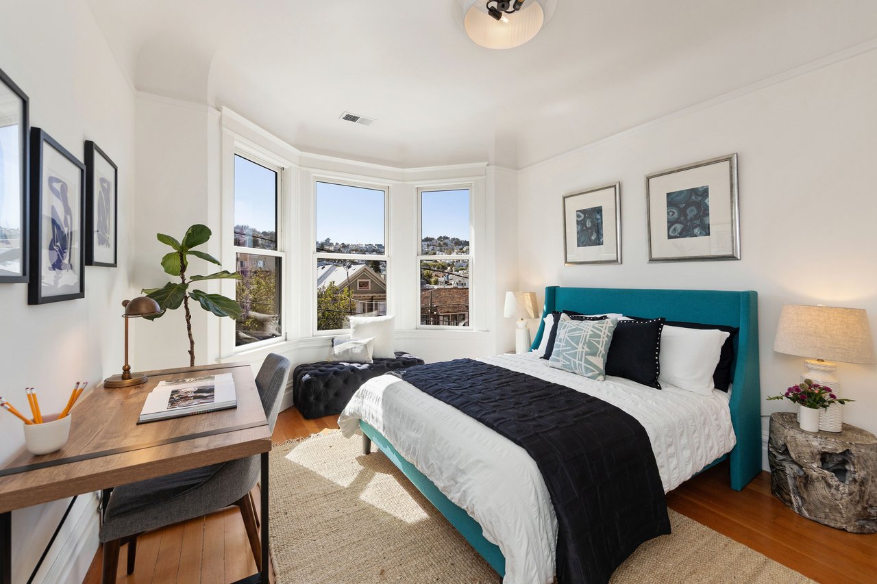 Top-Floor Edwardian In The Castro