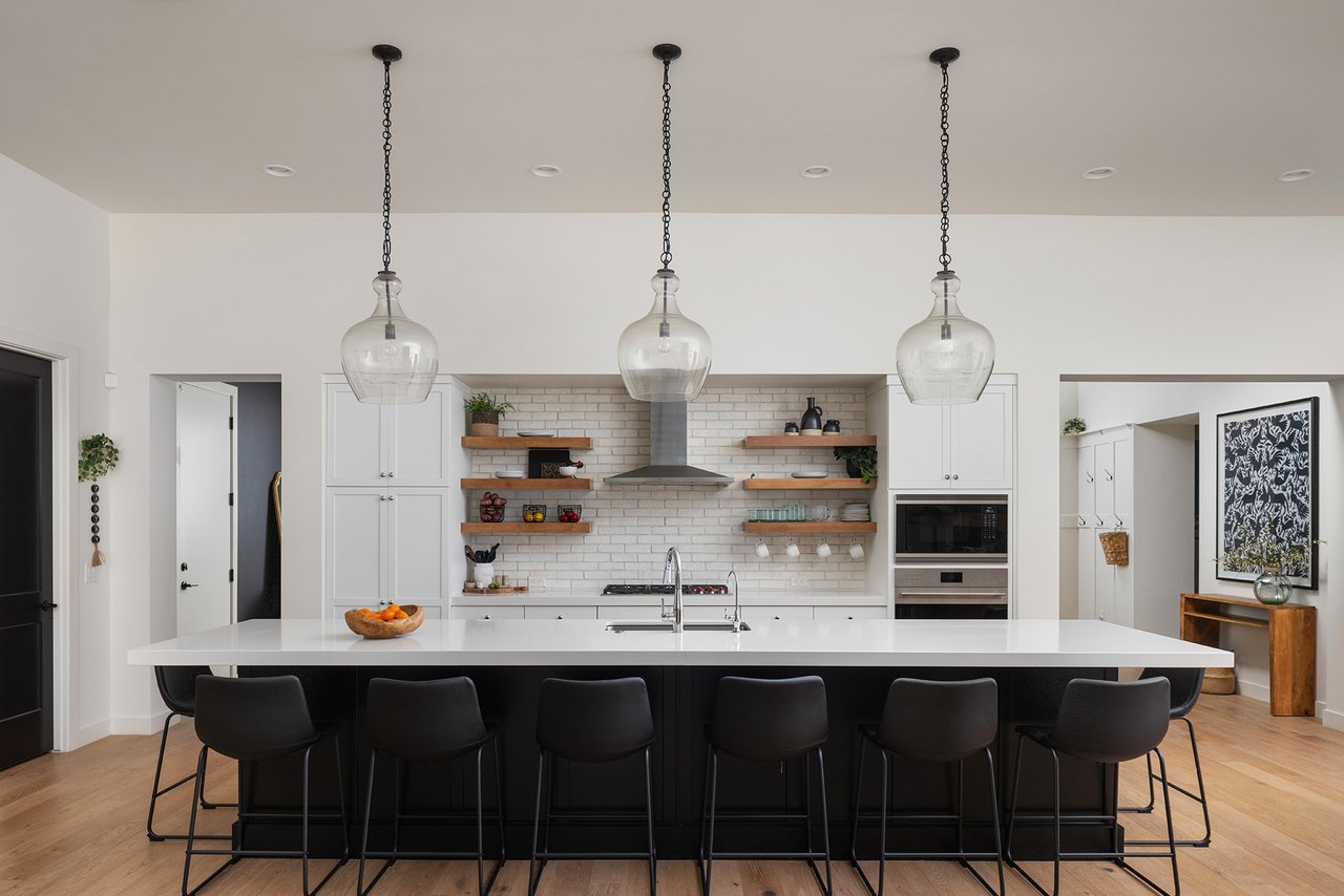 3548 E BLOOMFIELD Parkway