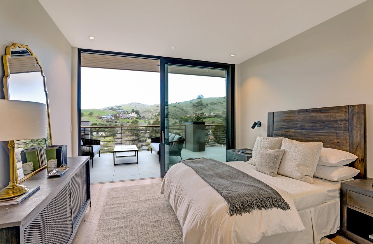 Modern Luxury - Completed in 2020