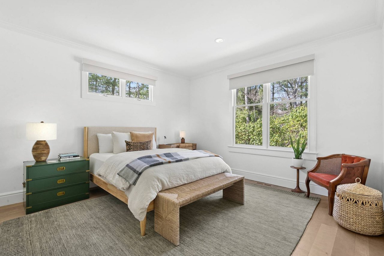 23 Shorewood Drive