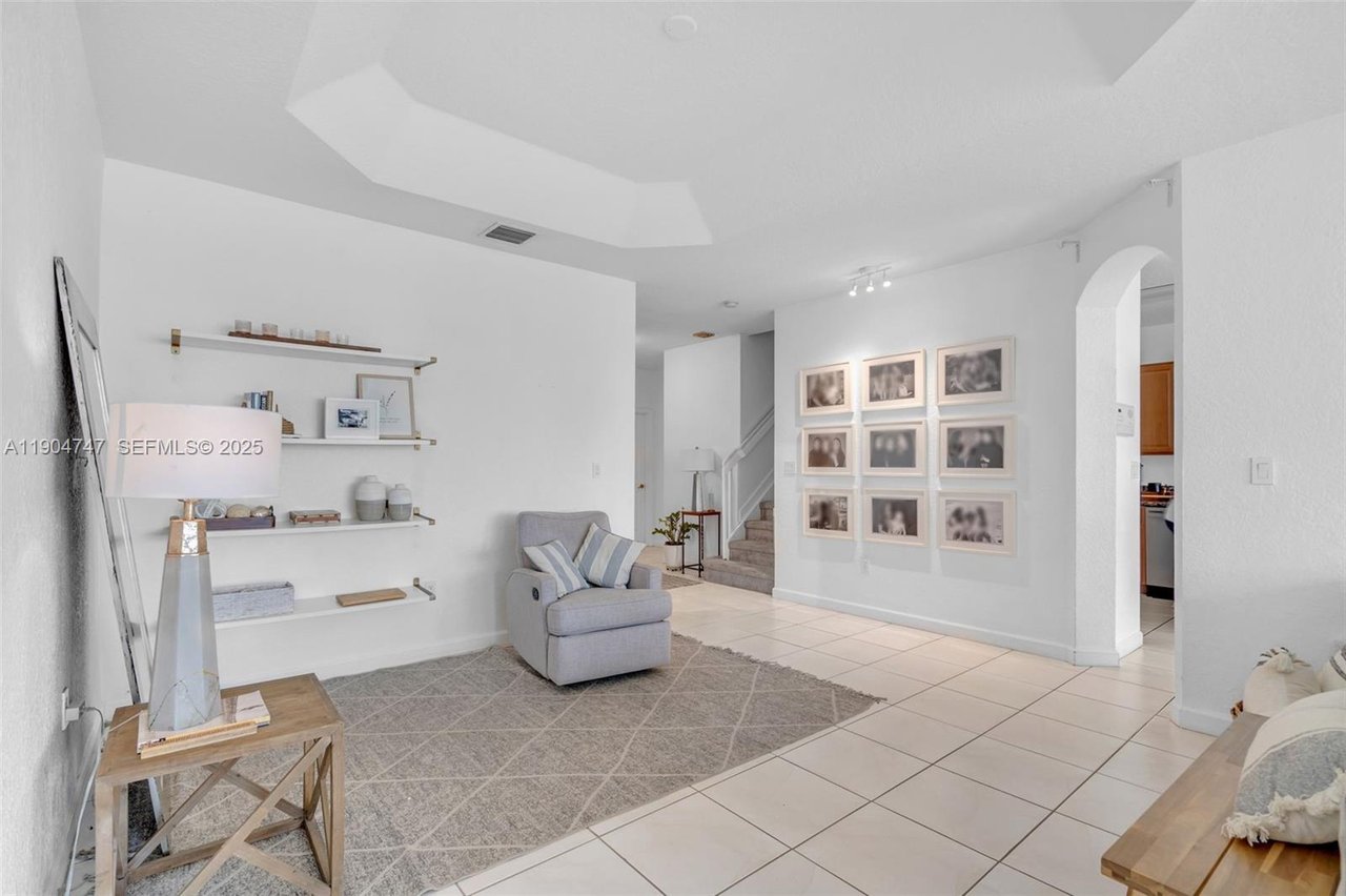 Closed Sale: 11451 NW 68 Terrace, Doral, FL | Beautiful residence in the heart of Doral Isles Sold