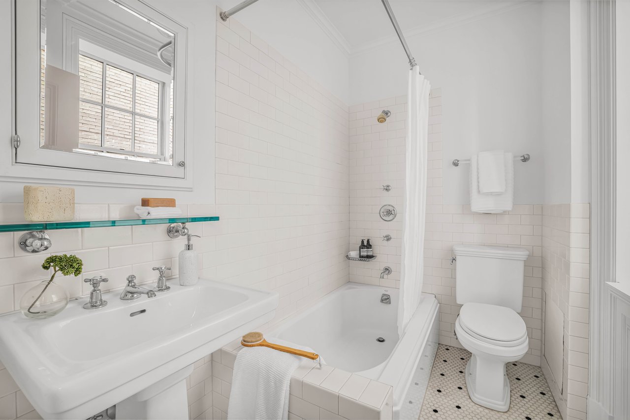 39 East 79th Street