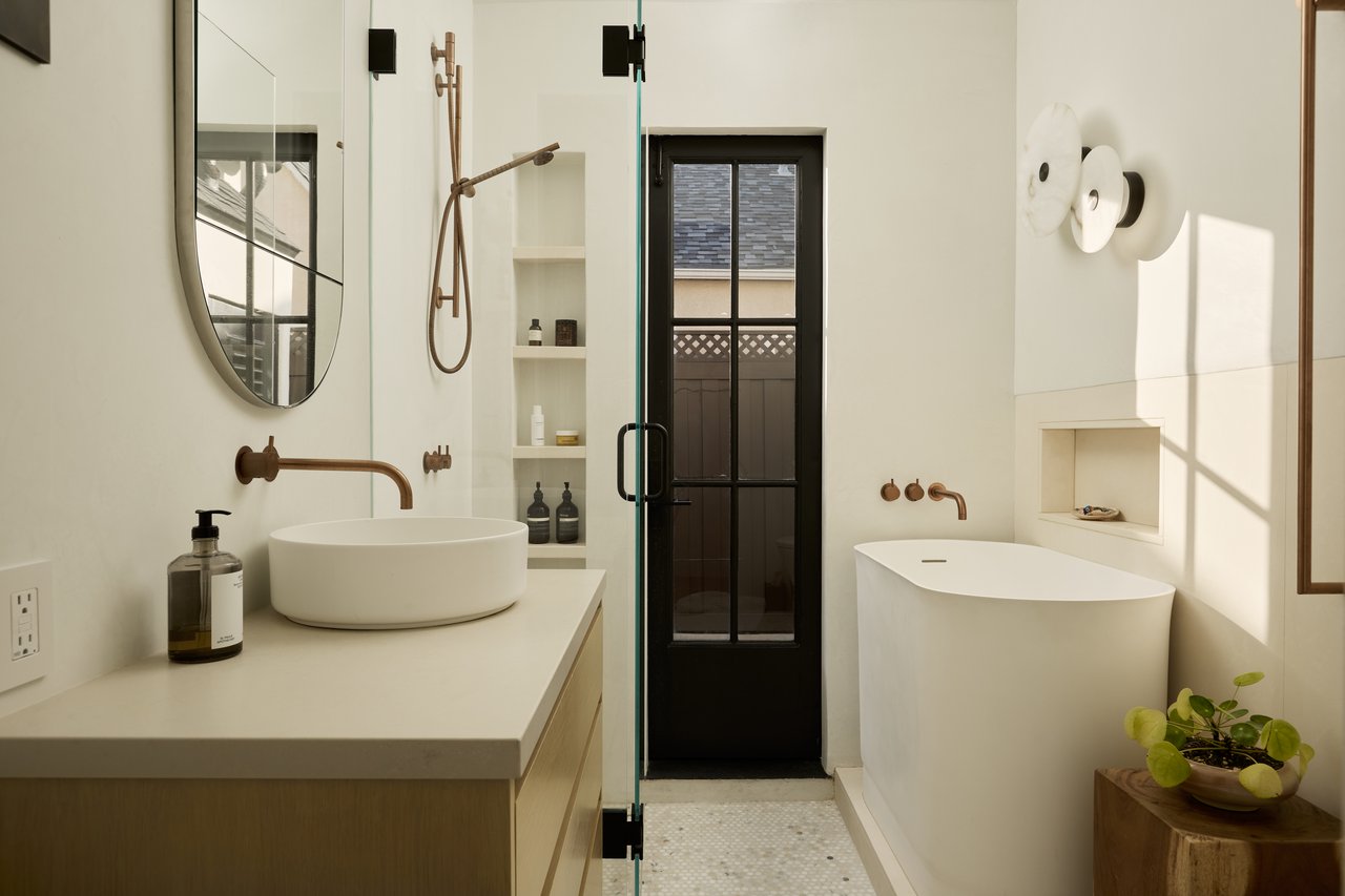 1720 Washington Way, Venice 