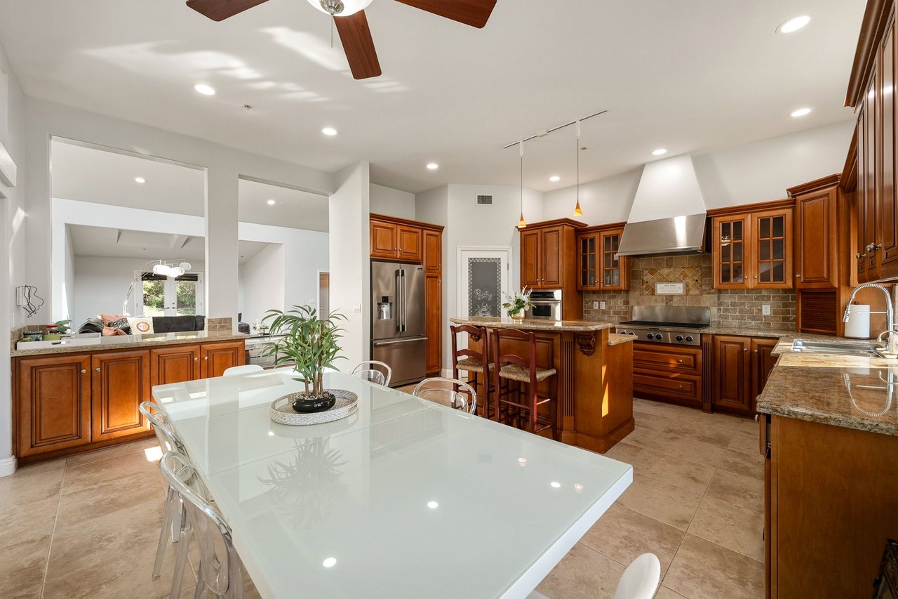 3701 Kanan Rd, Agoura Hills