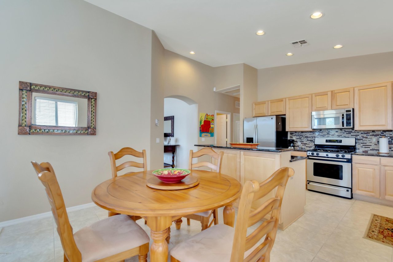 360 W Sacaton Canyon Dr