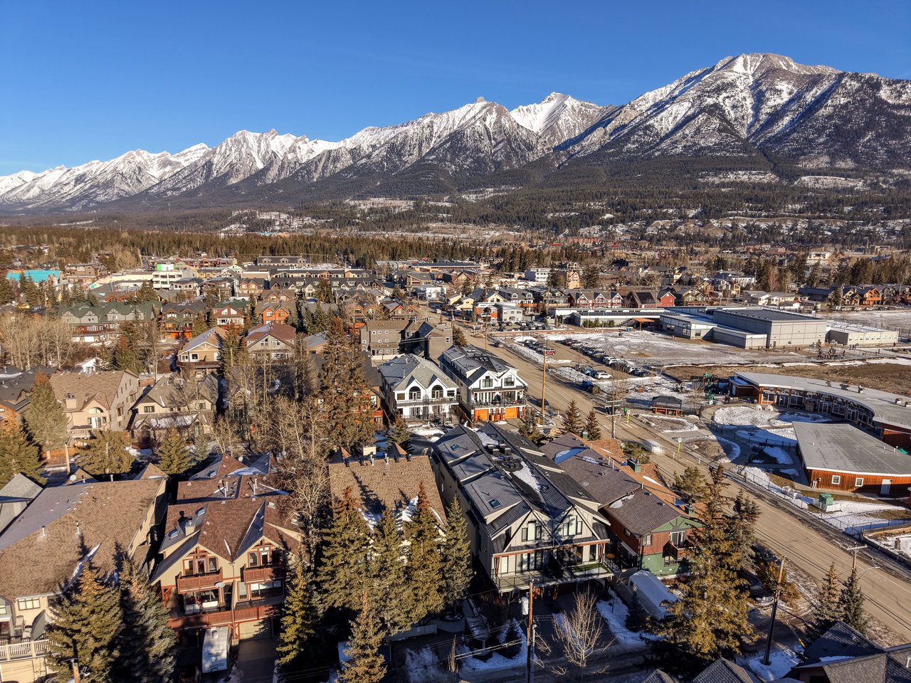 809 5th Street Unit: 3