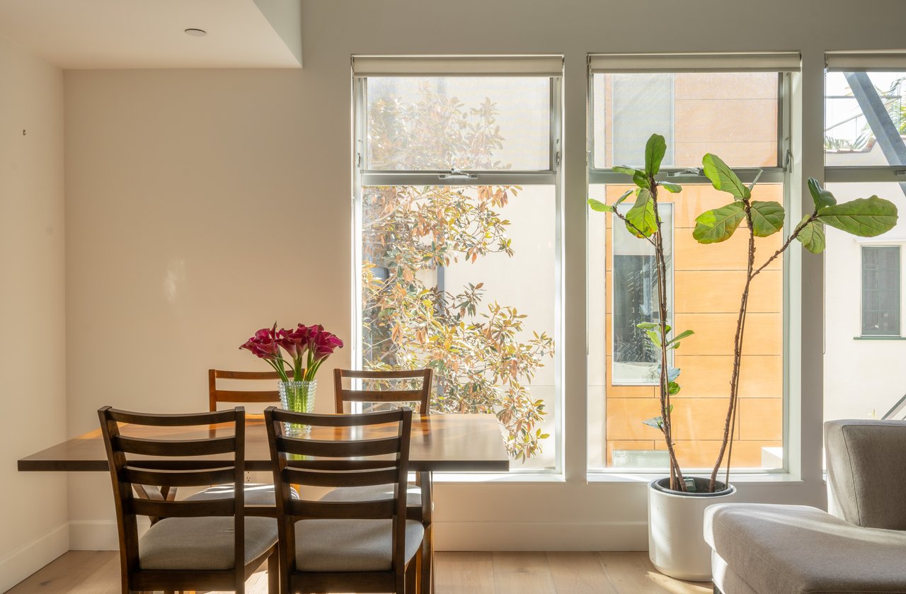 1250 N Harper Ave Unit: 411