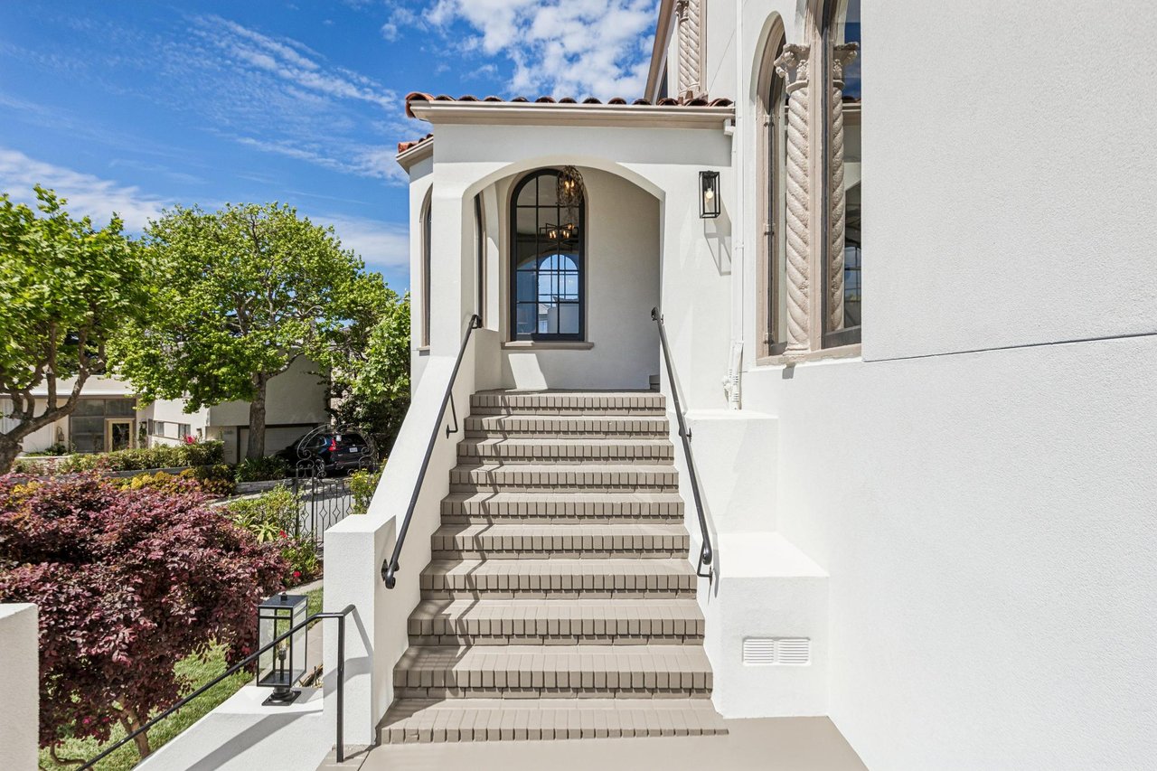 Multiple Offers! 299 Maywood Drive | Monterey Heights