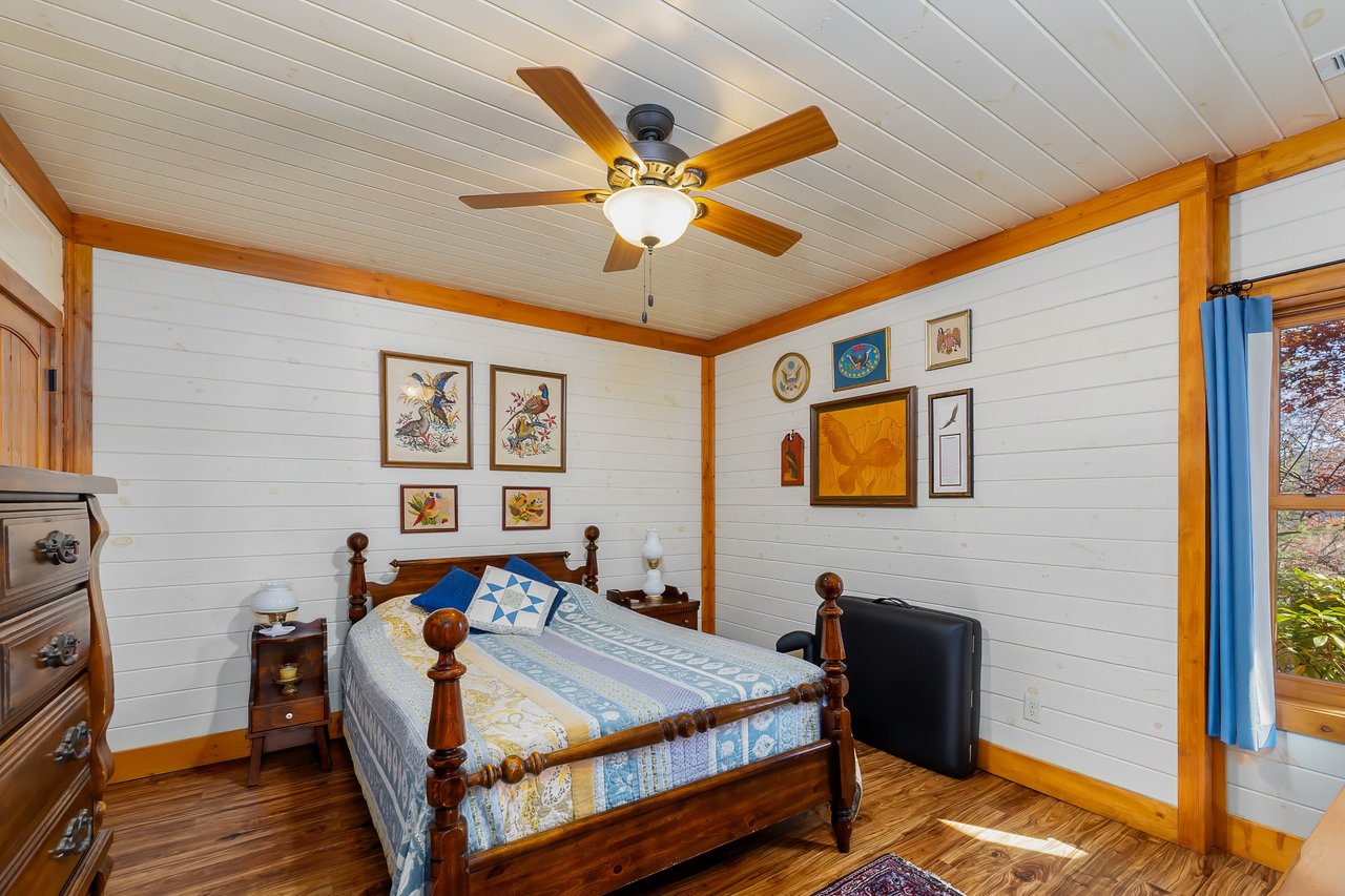 151 Diamond Falls Boulevard