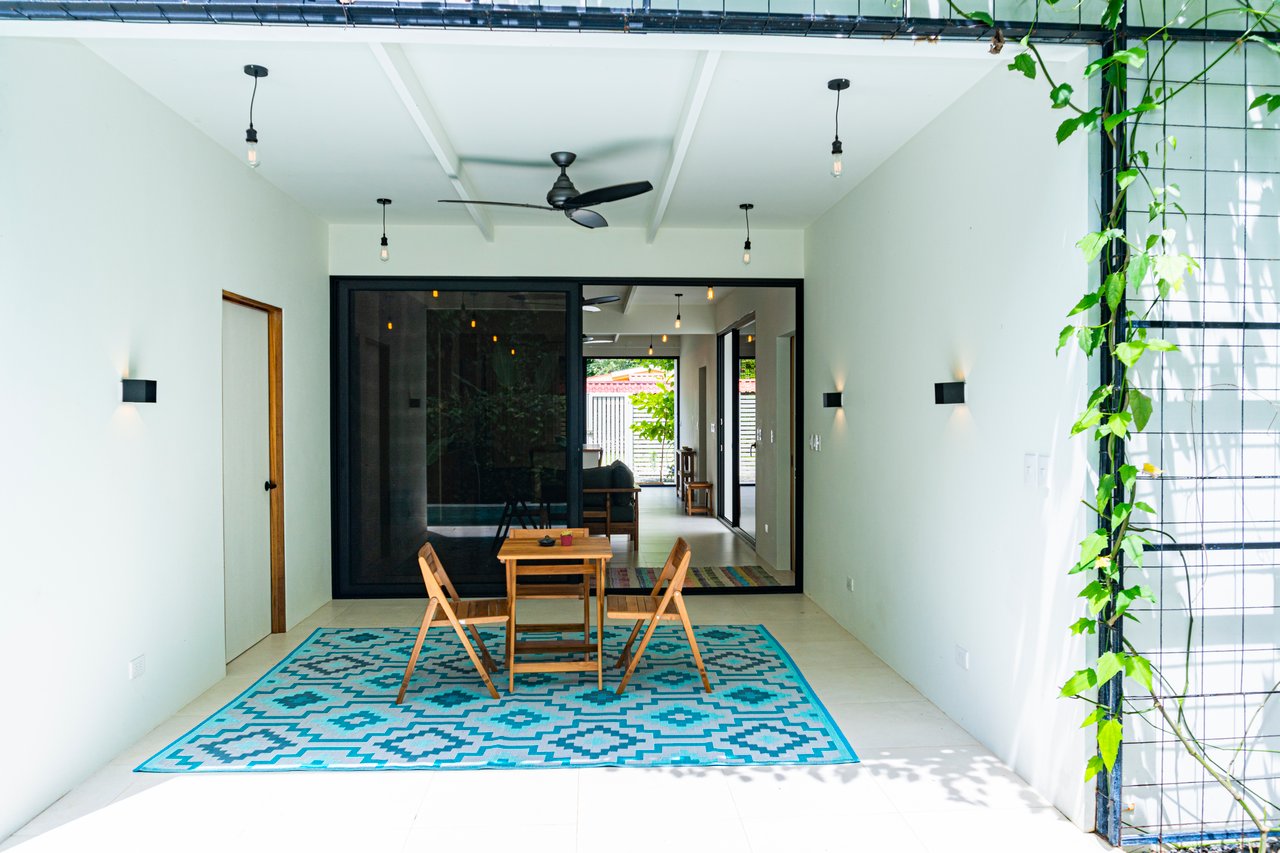Modern Elegance Meets Tropical Lifestyle in Uvita