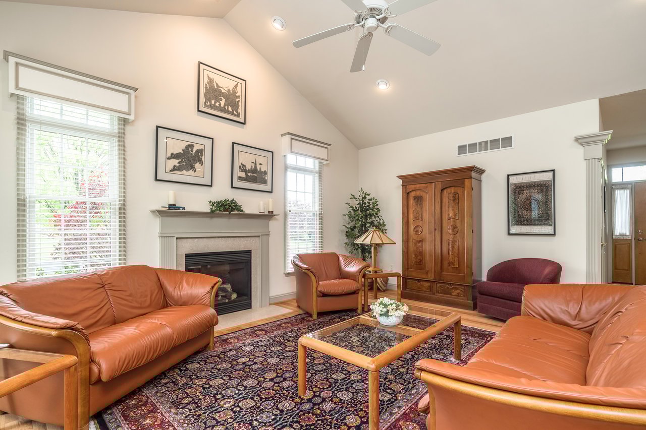 5799 Sabrina Circle