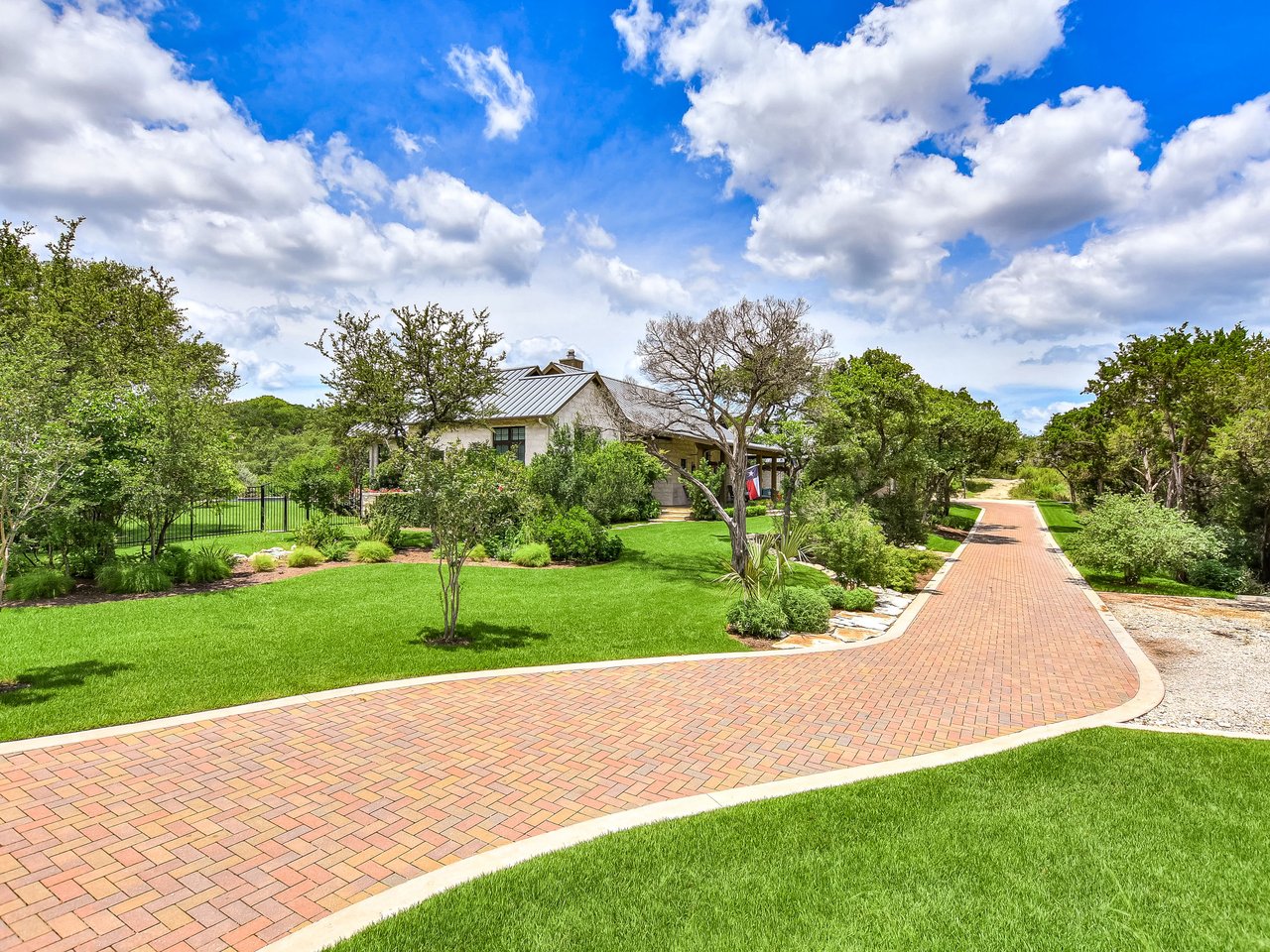 Angelwylde Hill Country Retreat