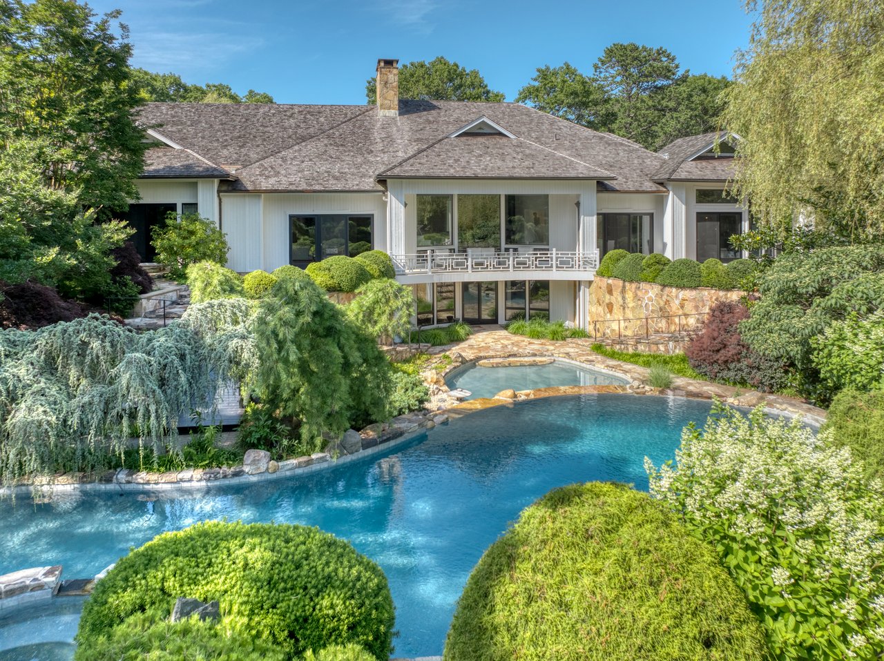 An Irreplaceable Garden Estate