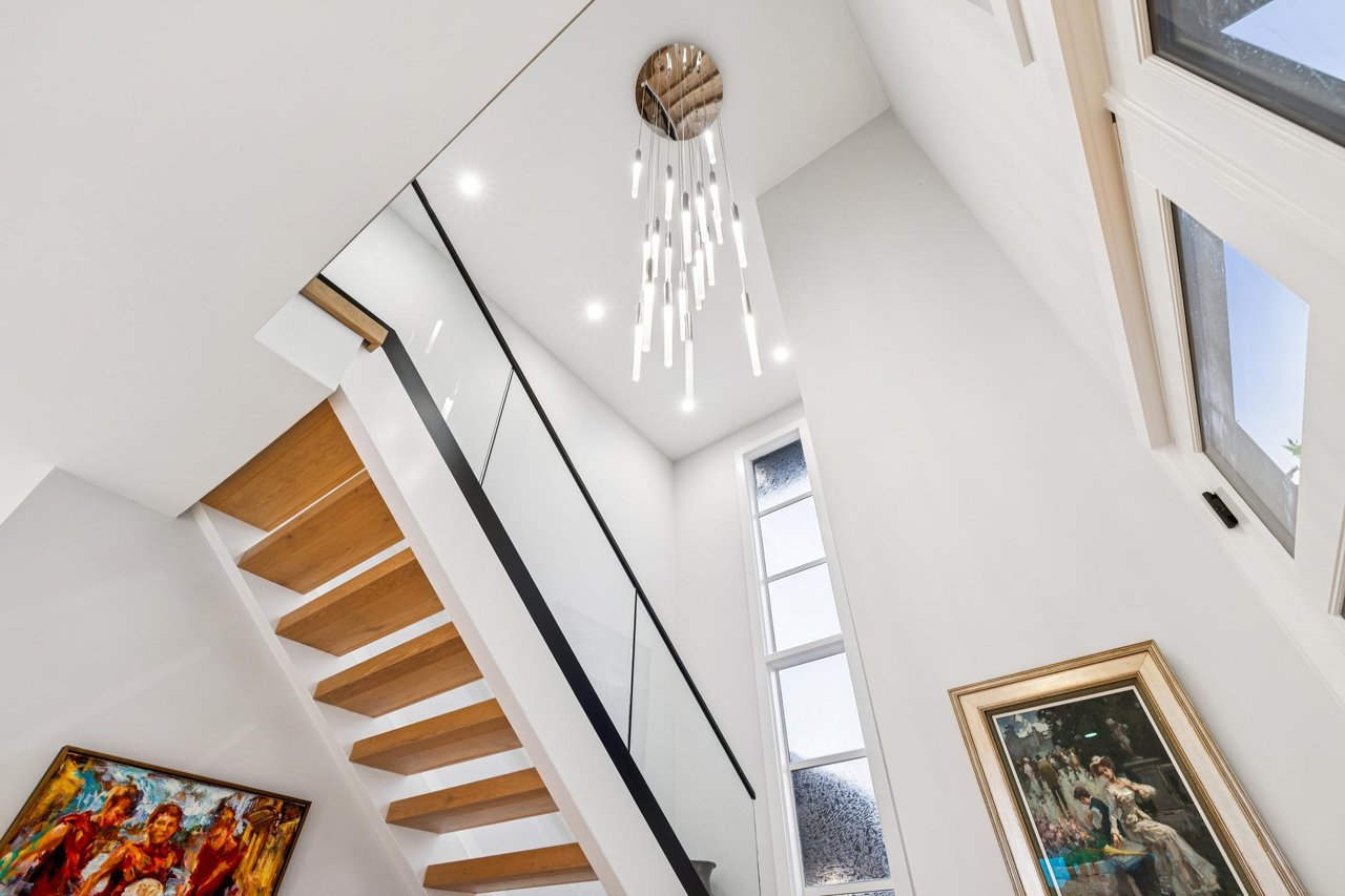 Luxurious Waterfront Home in Larkspur Marina