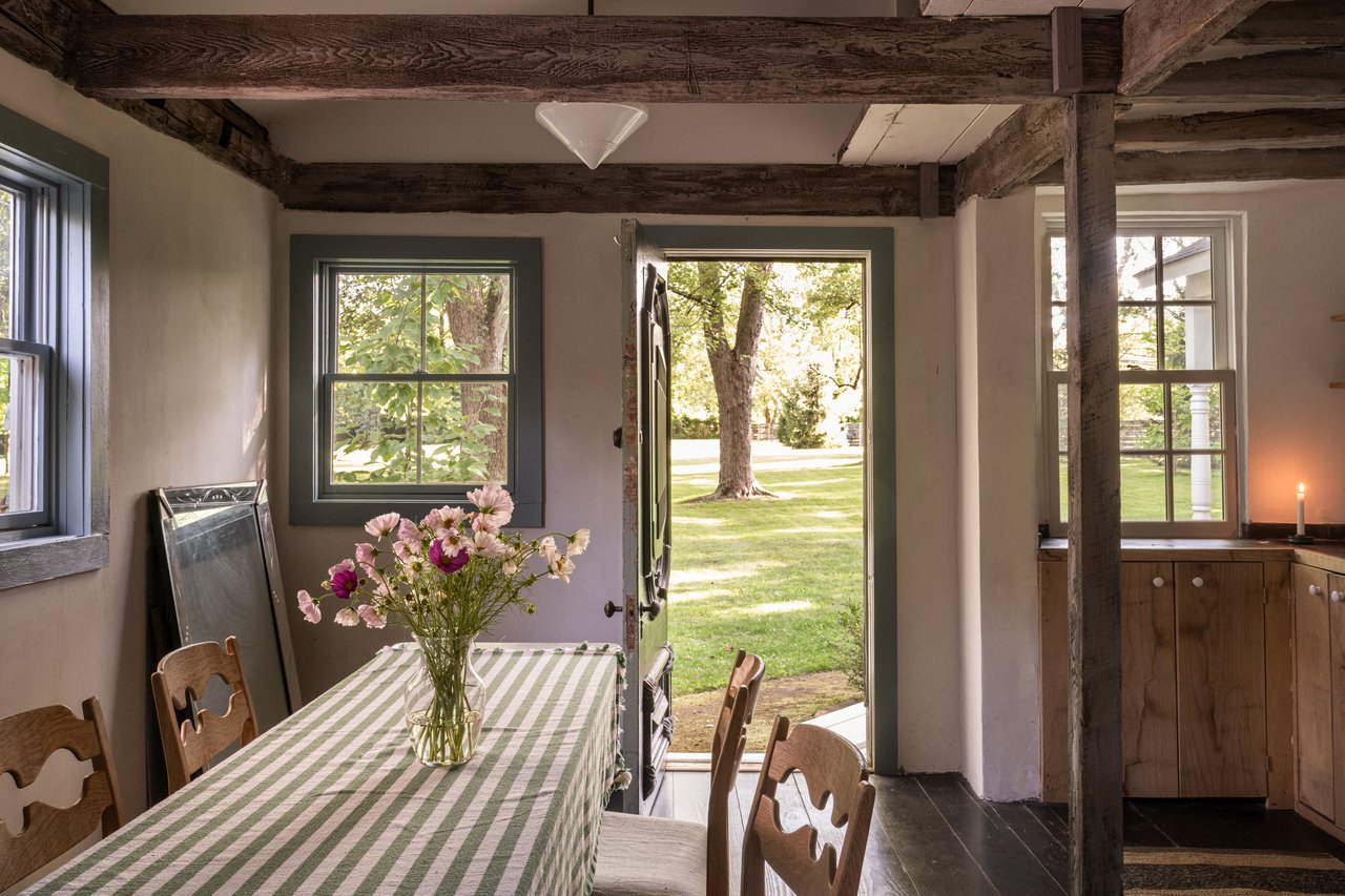 24 Van Wyck Lane, Hudson