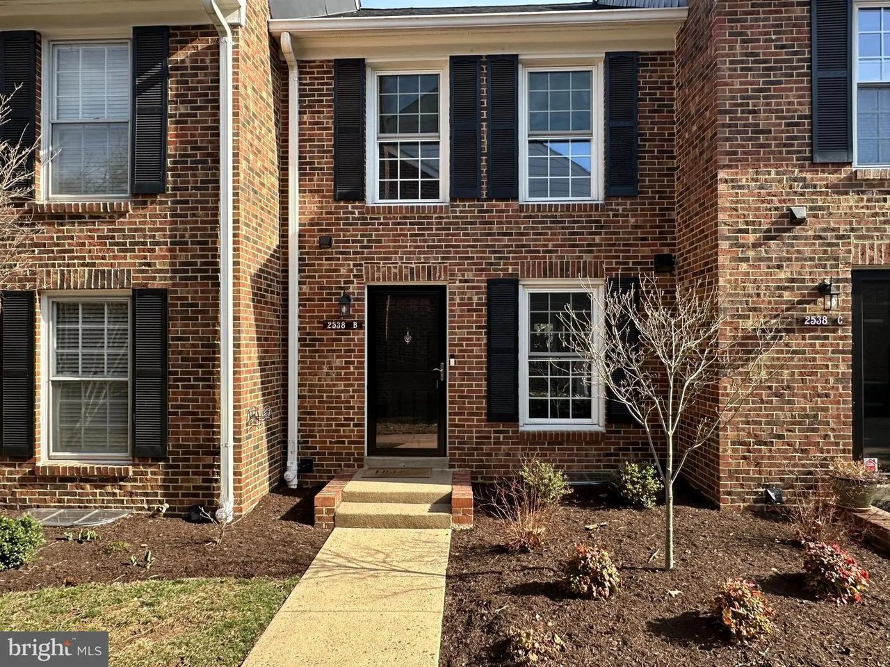 2538-B S Arlington Mill Dr #2