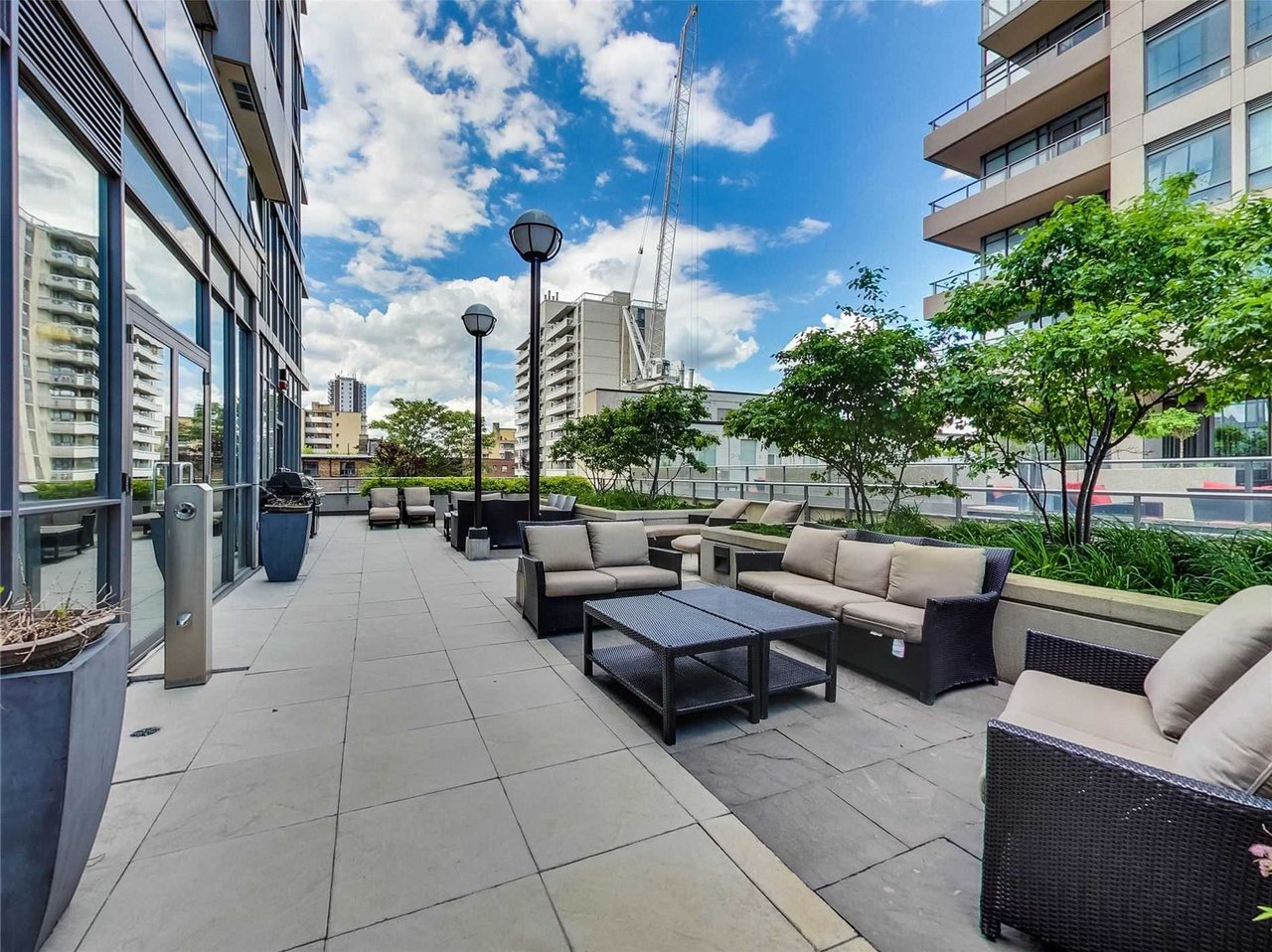 530 St Clair Ave W Unit: 1605
