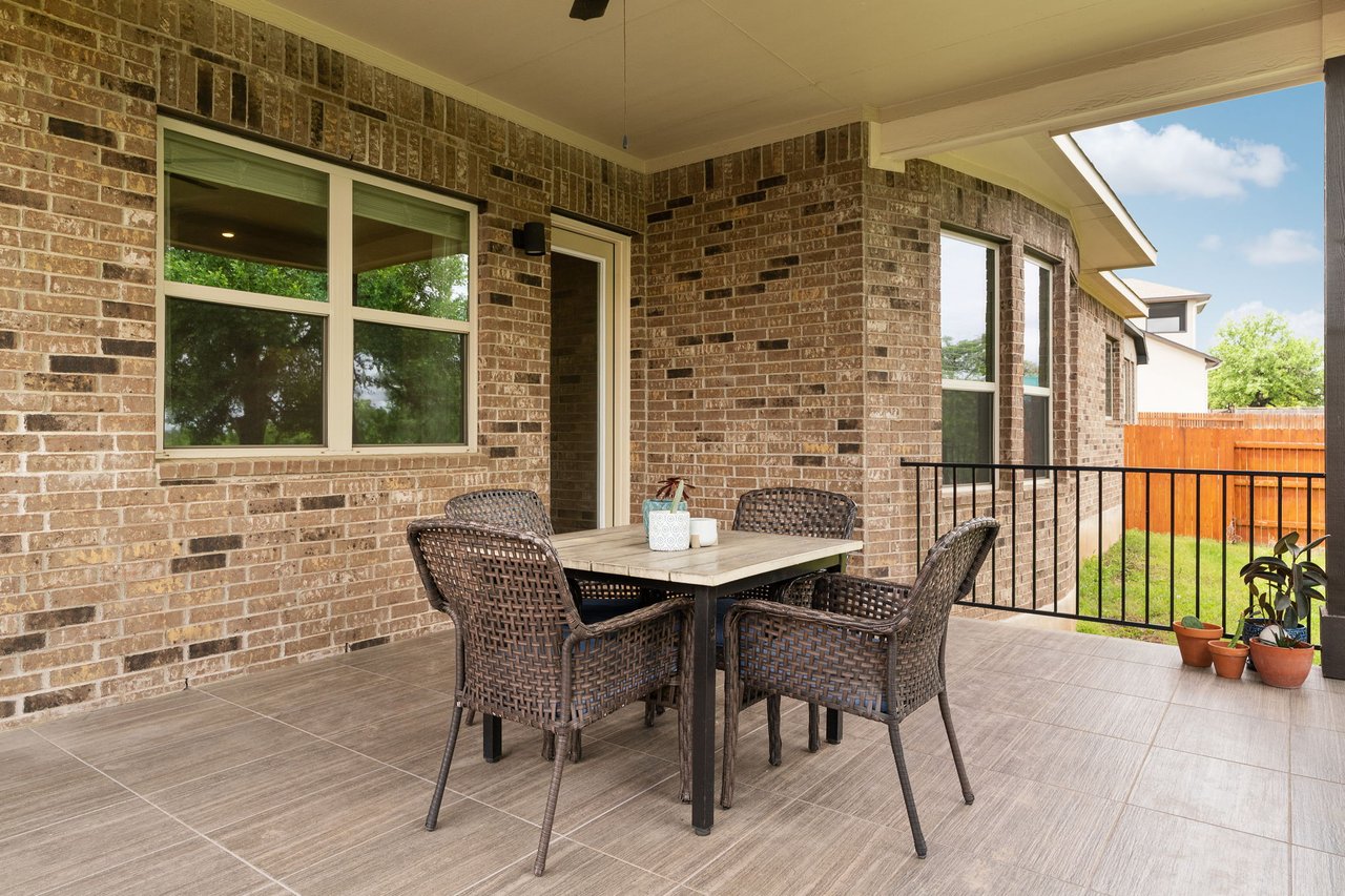 520 Peakside Circle