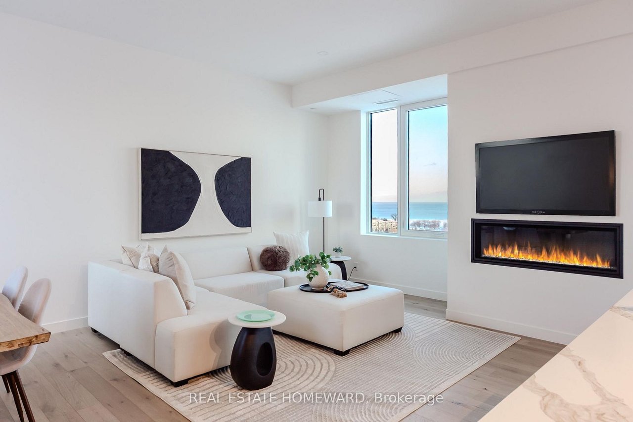 PENTHOUSE BY THE BEACHES 