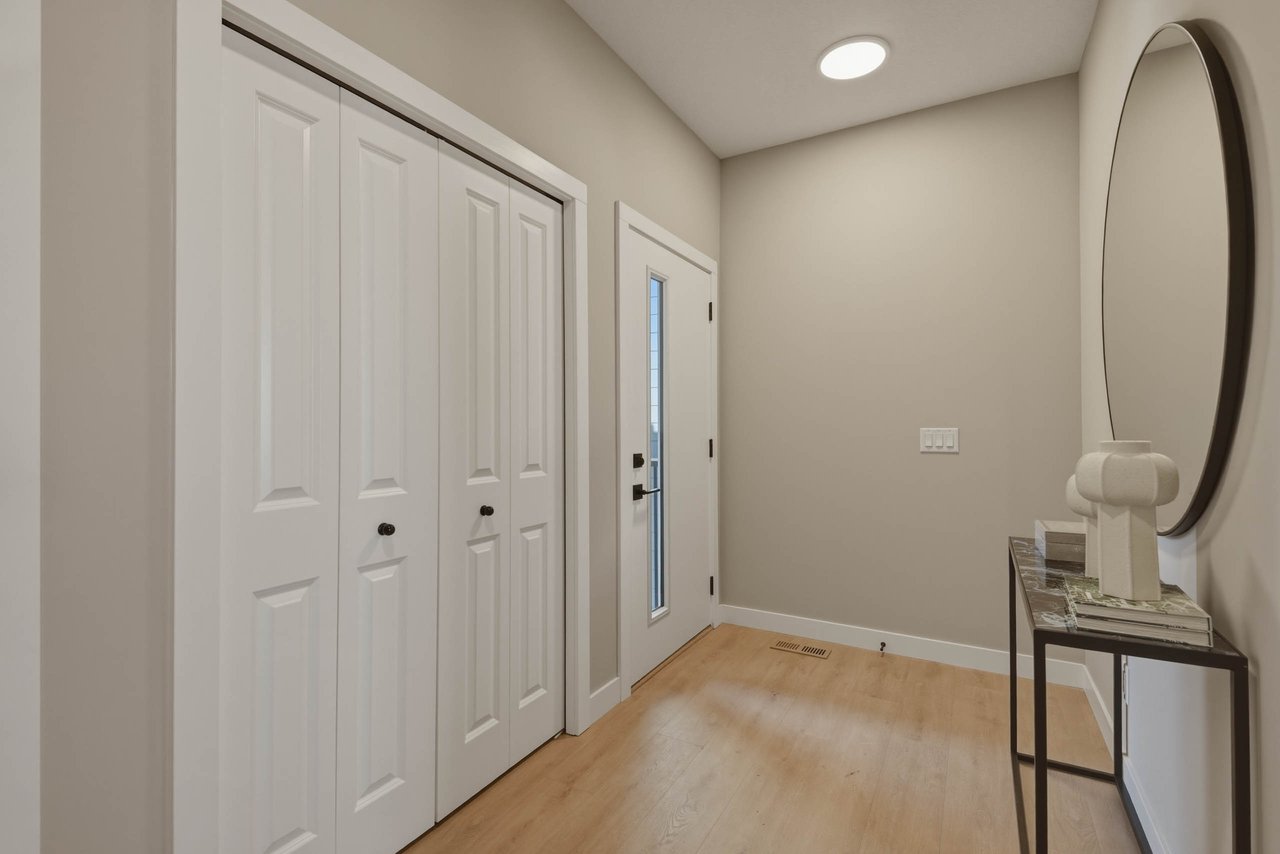 135 Belvedere Crescent SE