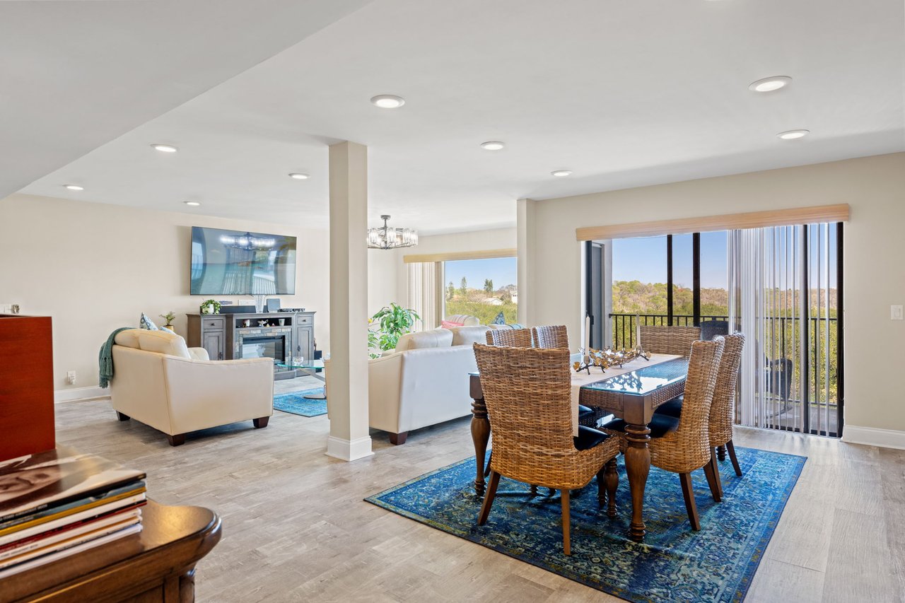 Upgraded 2-Bed Condo in Tarpon Springs with Scenic Views