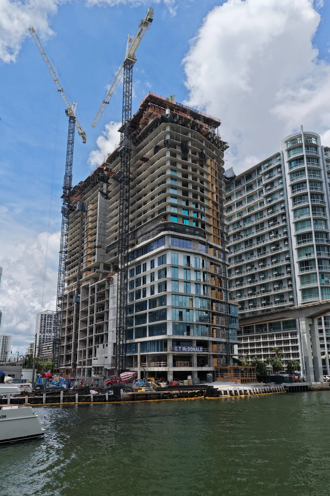 October 2025 | Newgard Group and Two Roads Obtain $513 Million Construction Loan for One Brickell Riverfront in Miami