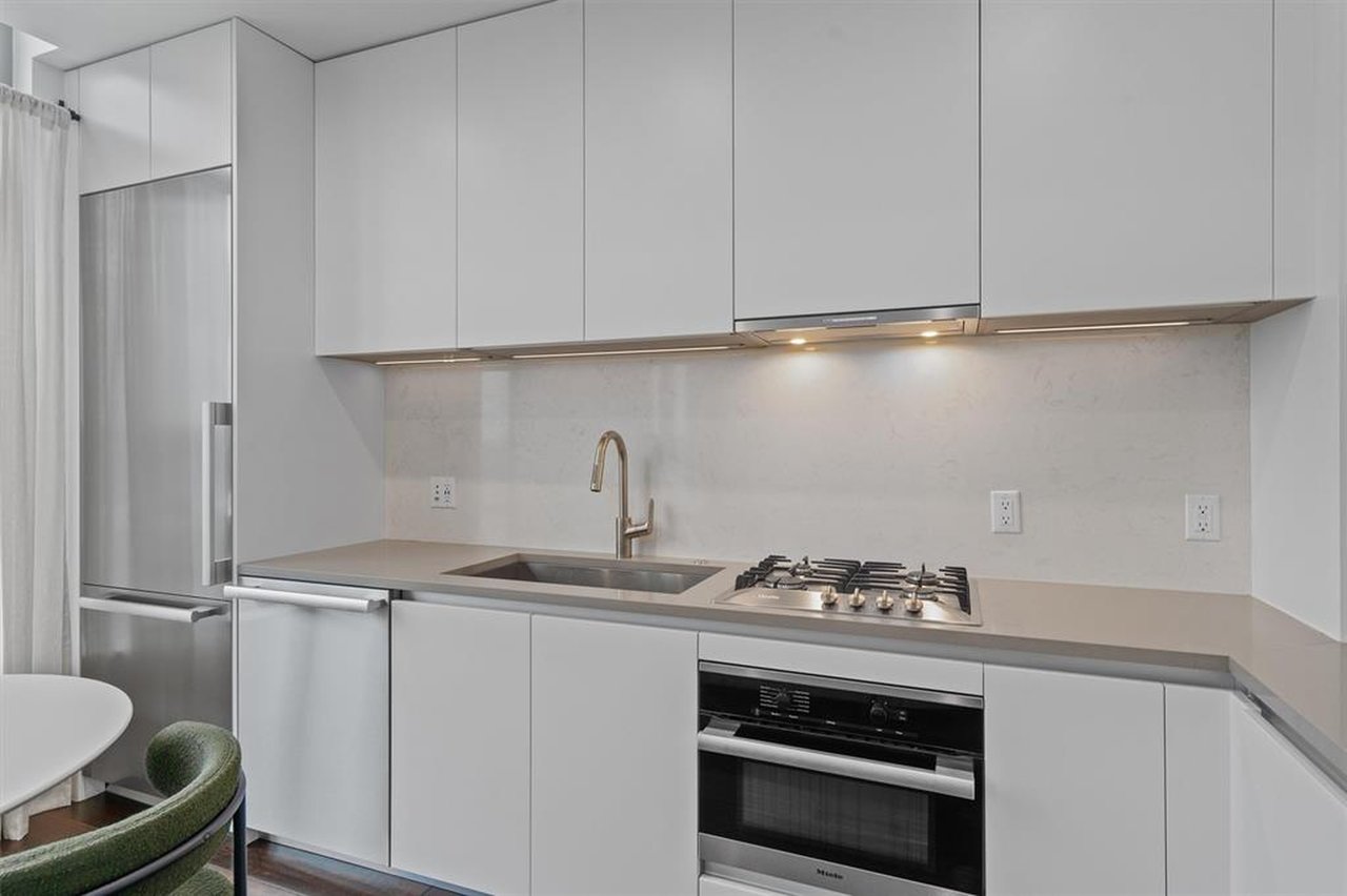 501 West #1106