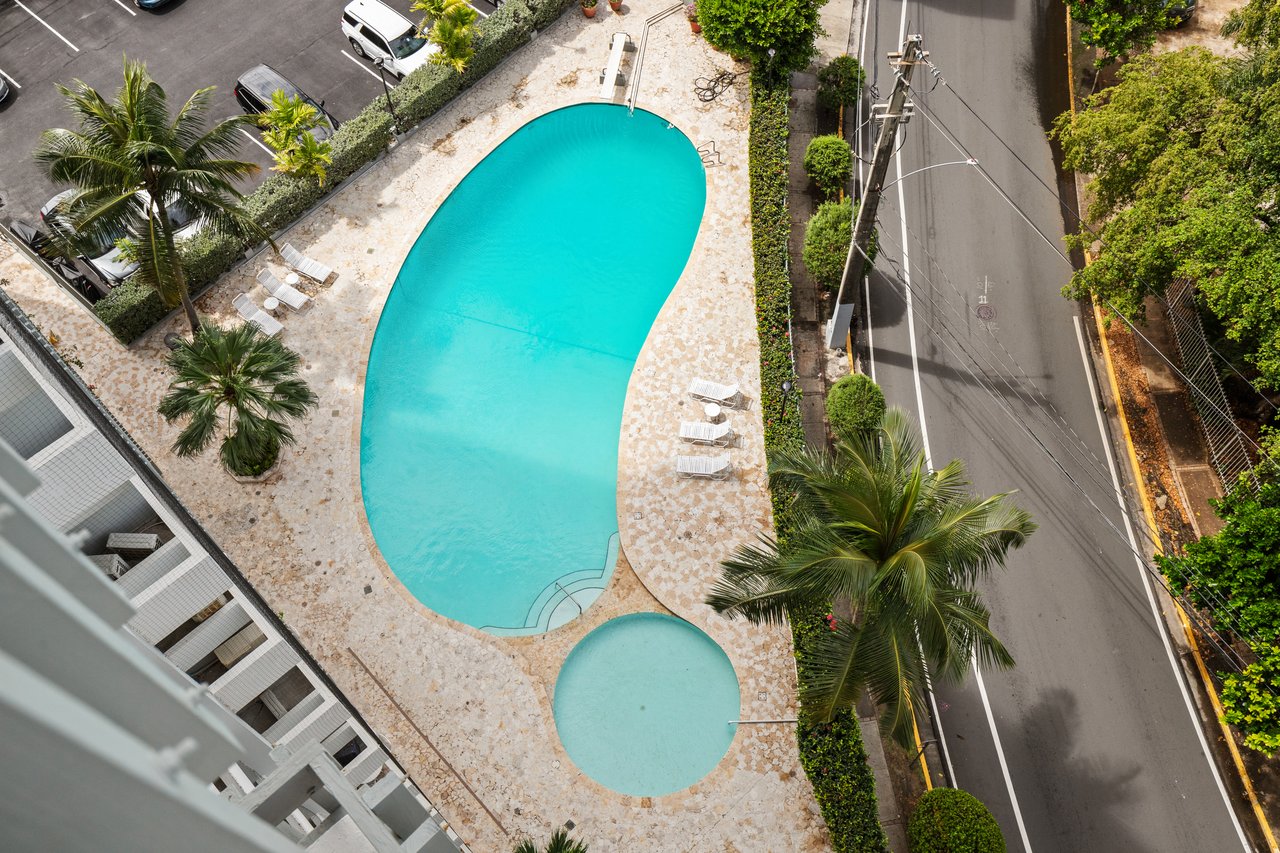 Cond. PRILA #17C, 70 Kings Court, Condado