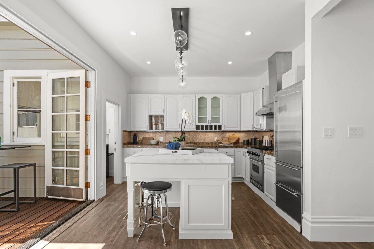 Bellings Brothers Present 115 Magnolia St