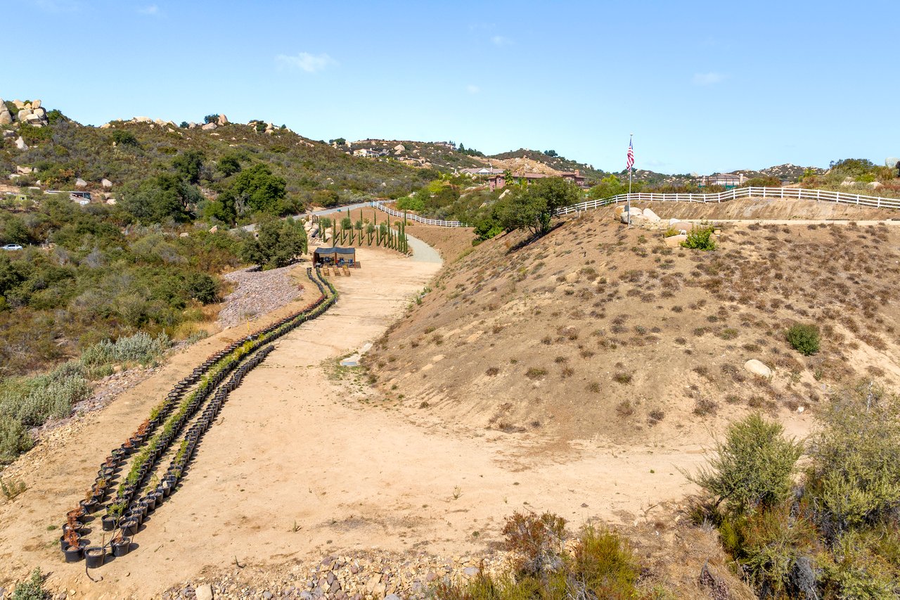 42302 Hacienda Dr.